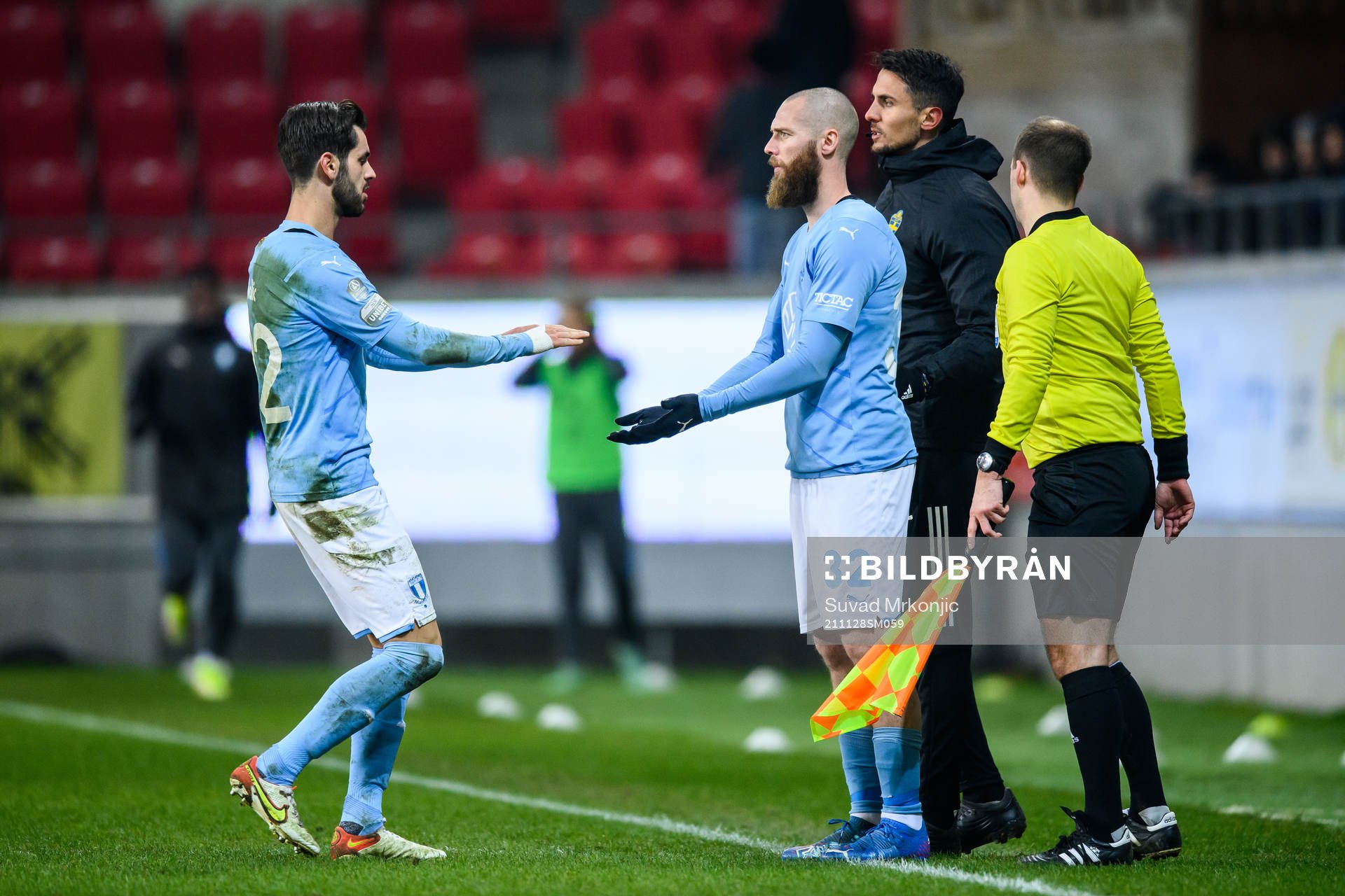 Malmö FFs Adi Nalic byts ut mot Jo Inge Berget