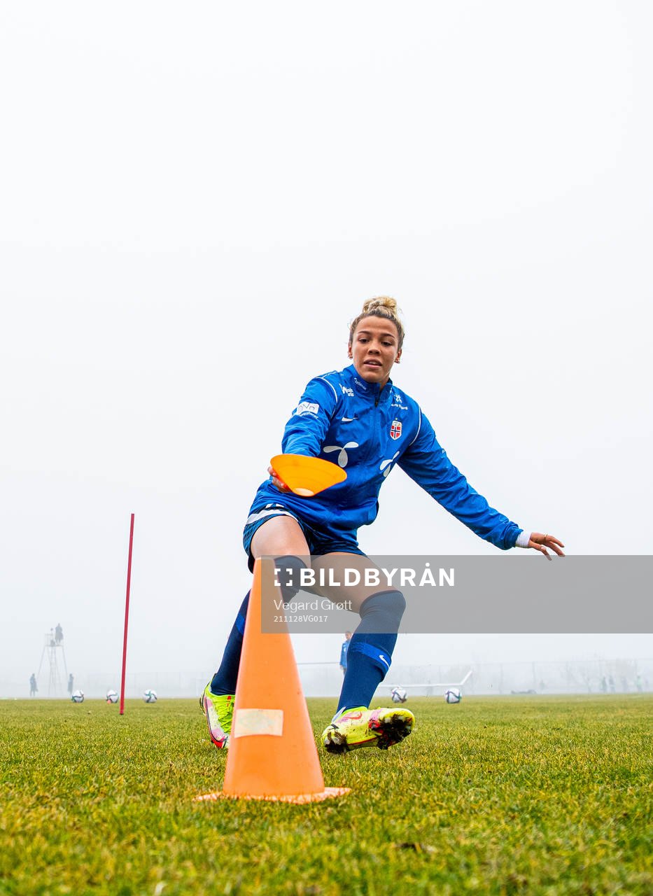 Celin Bizet Ildhusøy of the Norwegian women's national