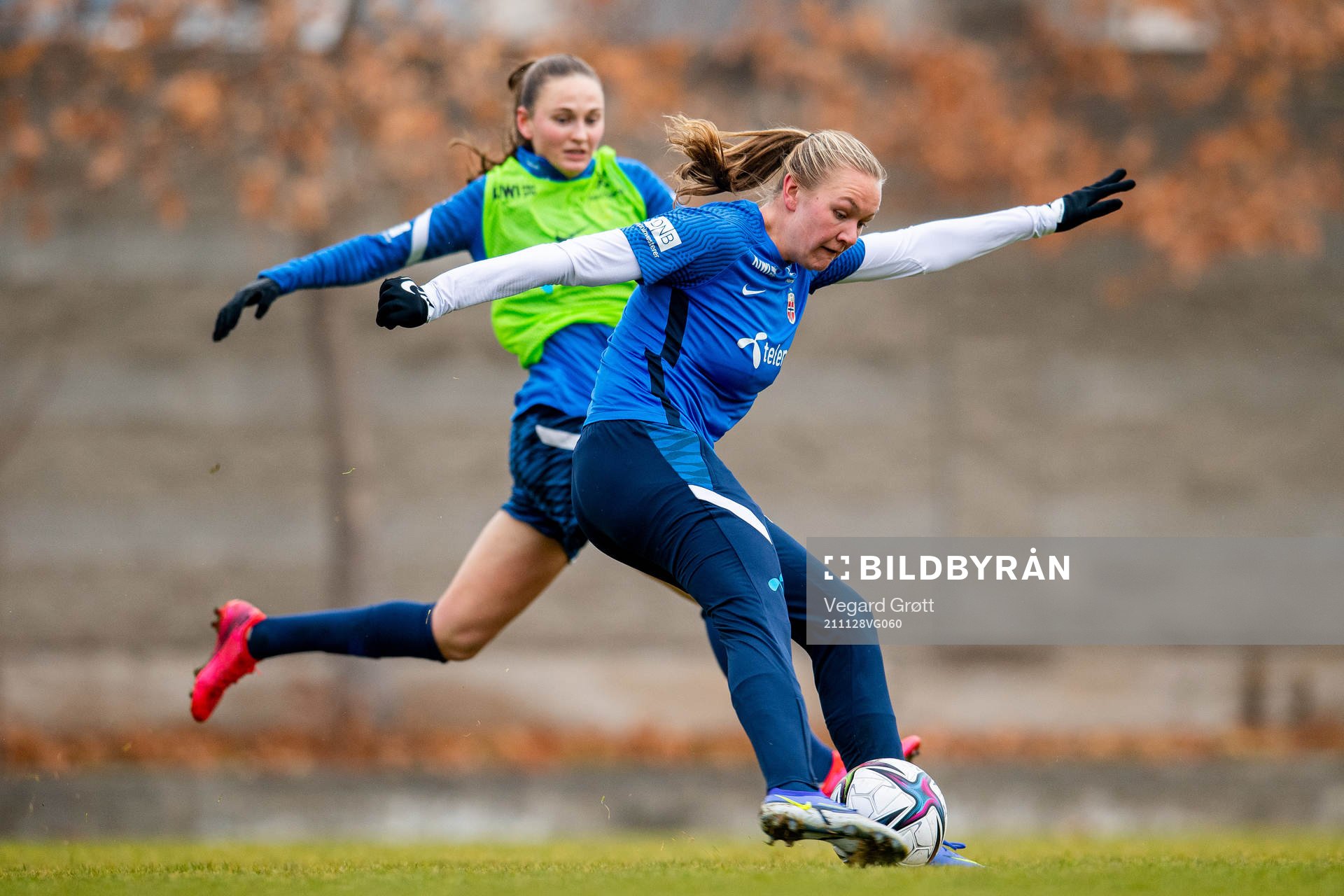 Vilde Hasund and Frida Maanum of the Norwegian women's
