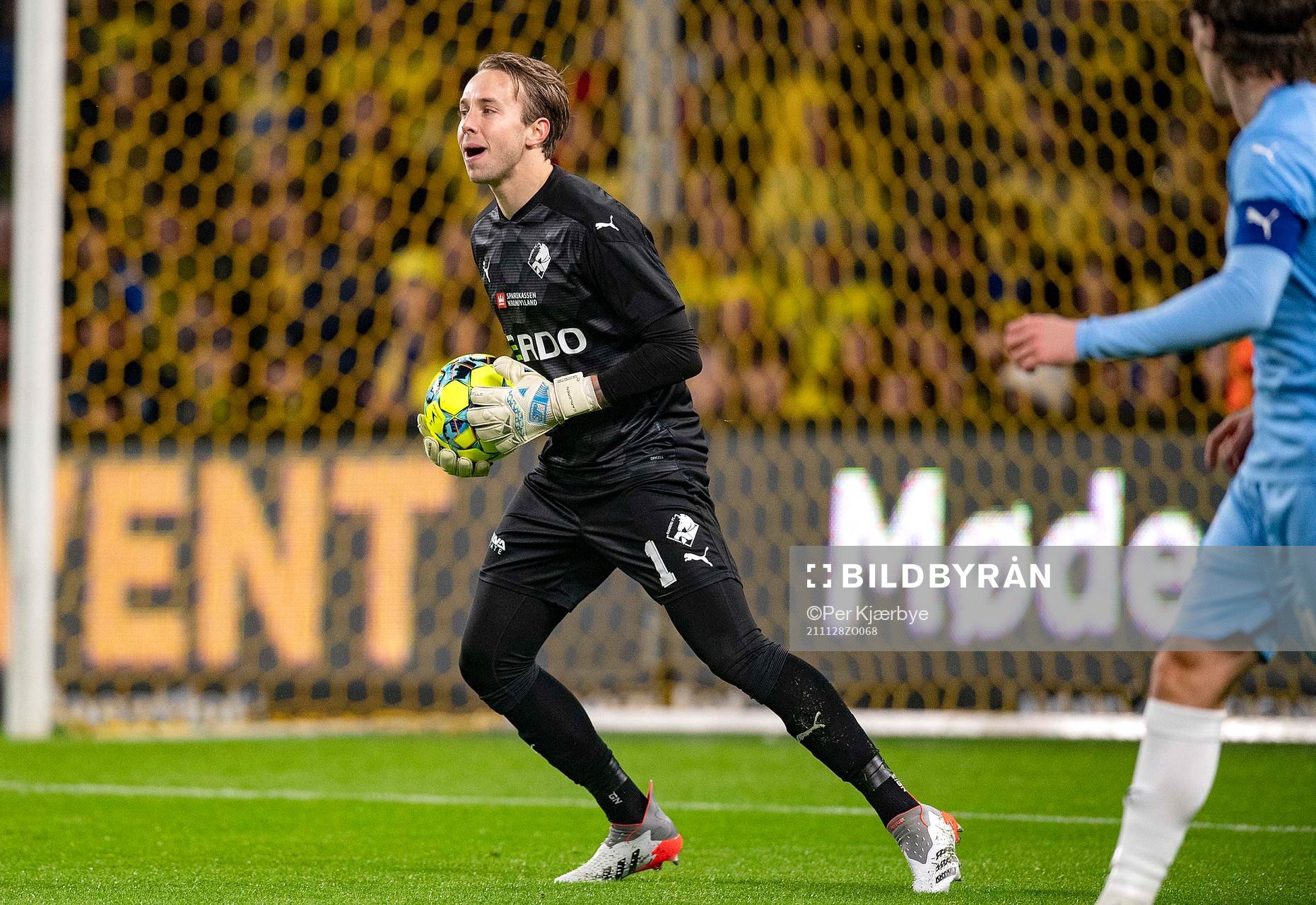 [DK=20211128: Patrik Carlgren, Randers FC]