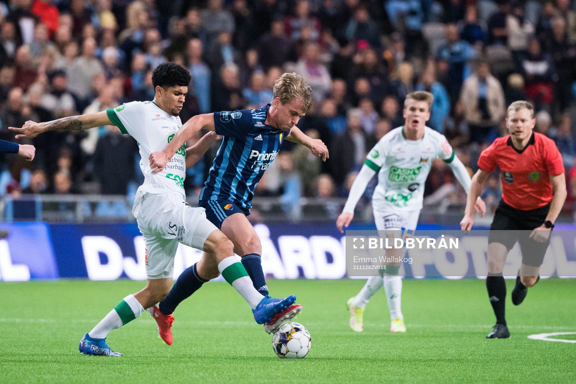 Varbergs Dean Solomons och Djurgårdens Rasmus Schüller