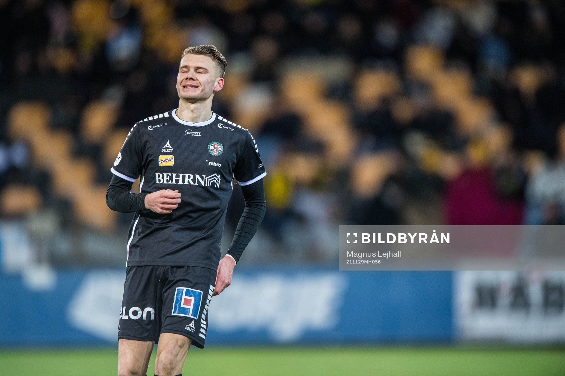 Örebros Jake Larsson deppar