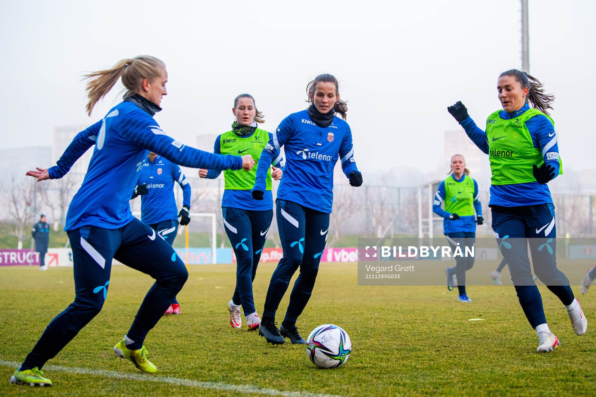 Amalie Vevle Eikeland, Tuva Hansen and Vilde Bøe Risa of