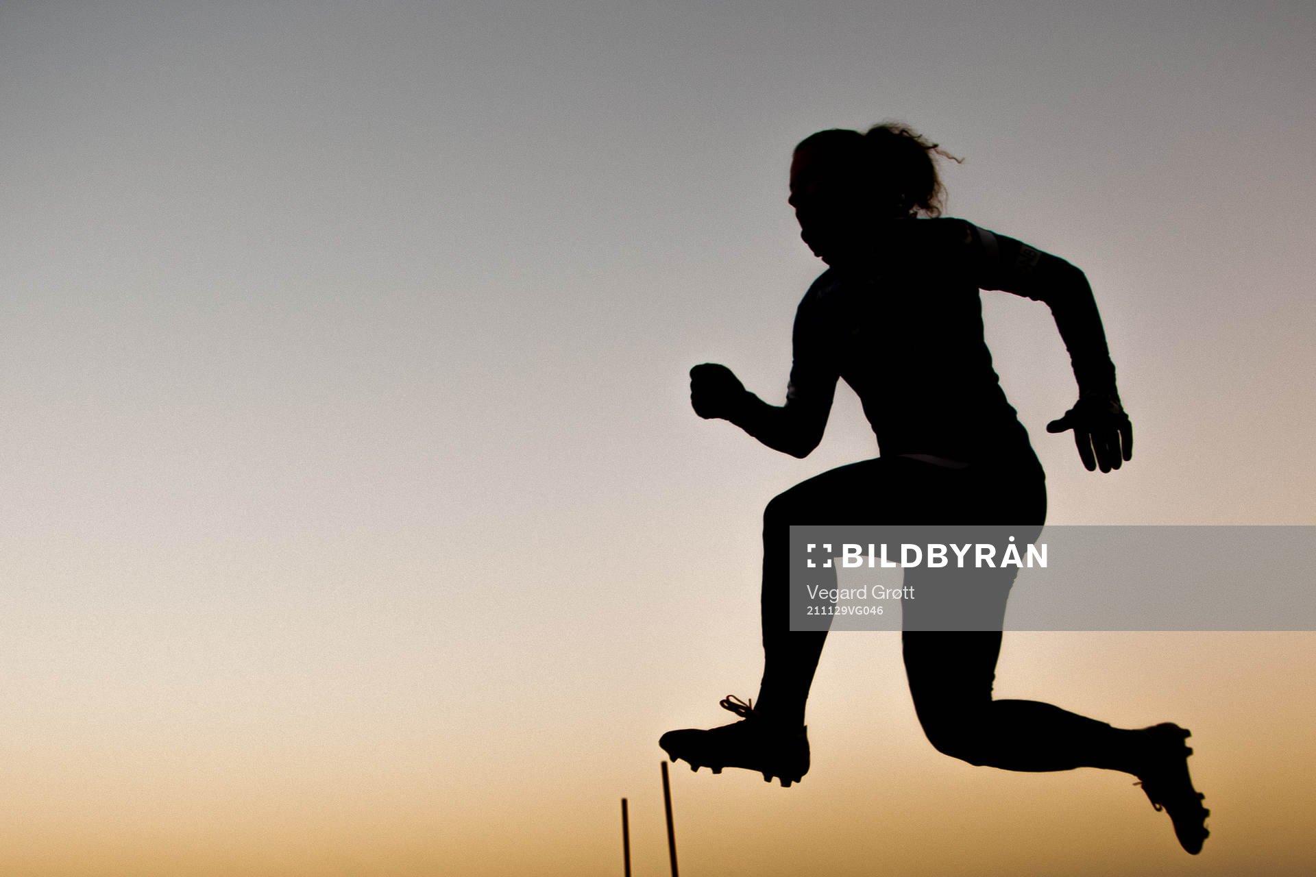 The silhouette of Synne Skinnes Hansen of the Norwegian
