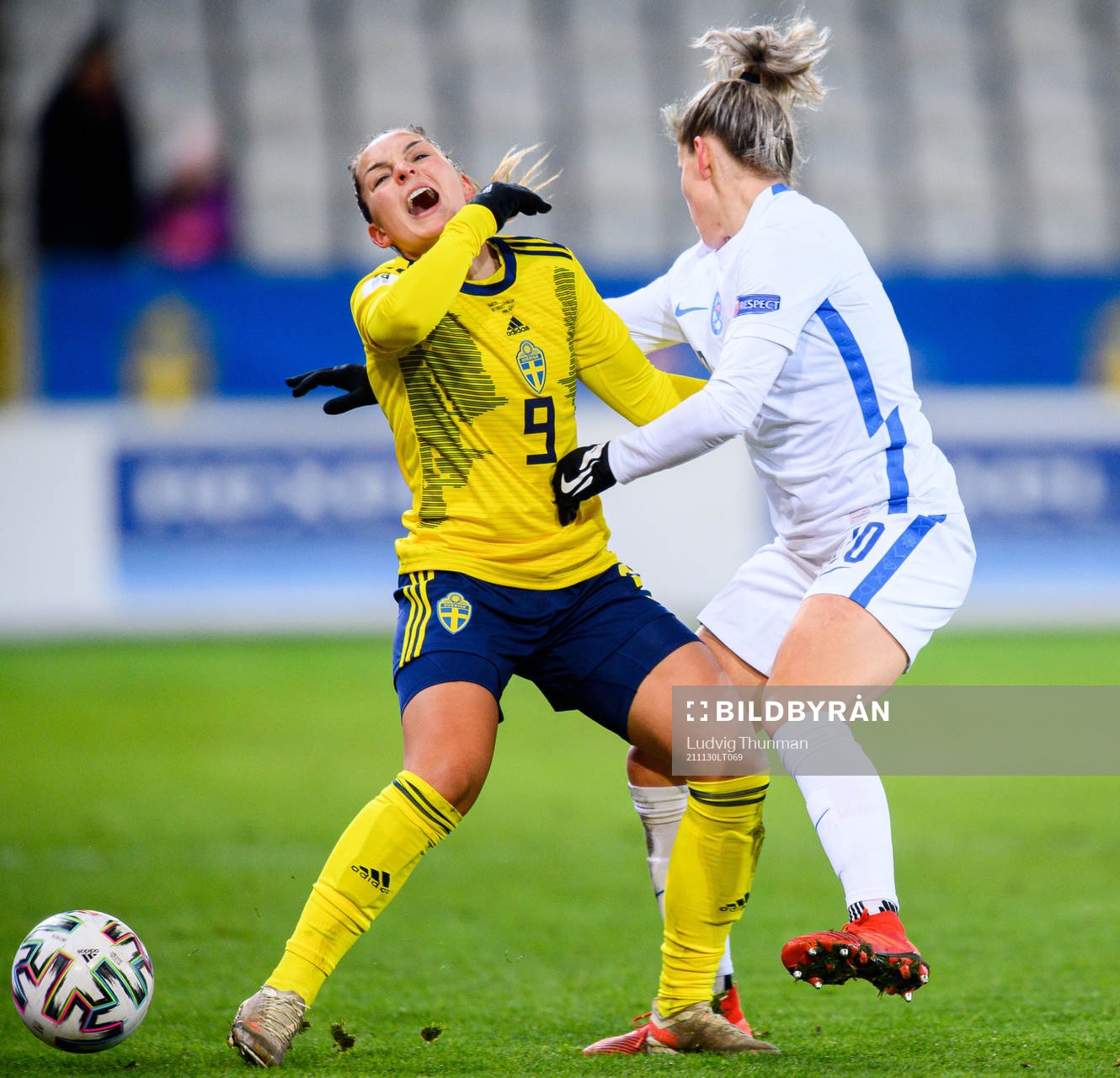 Johanna Rytting Kaneryd of Sweden and Jana Vojtekova of