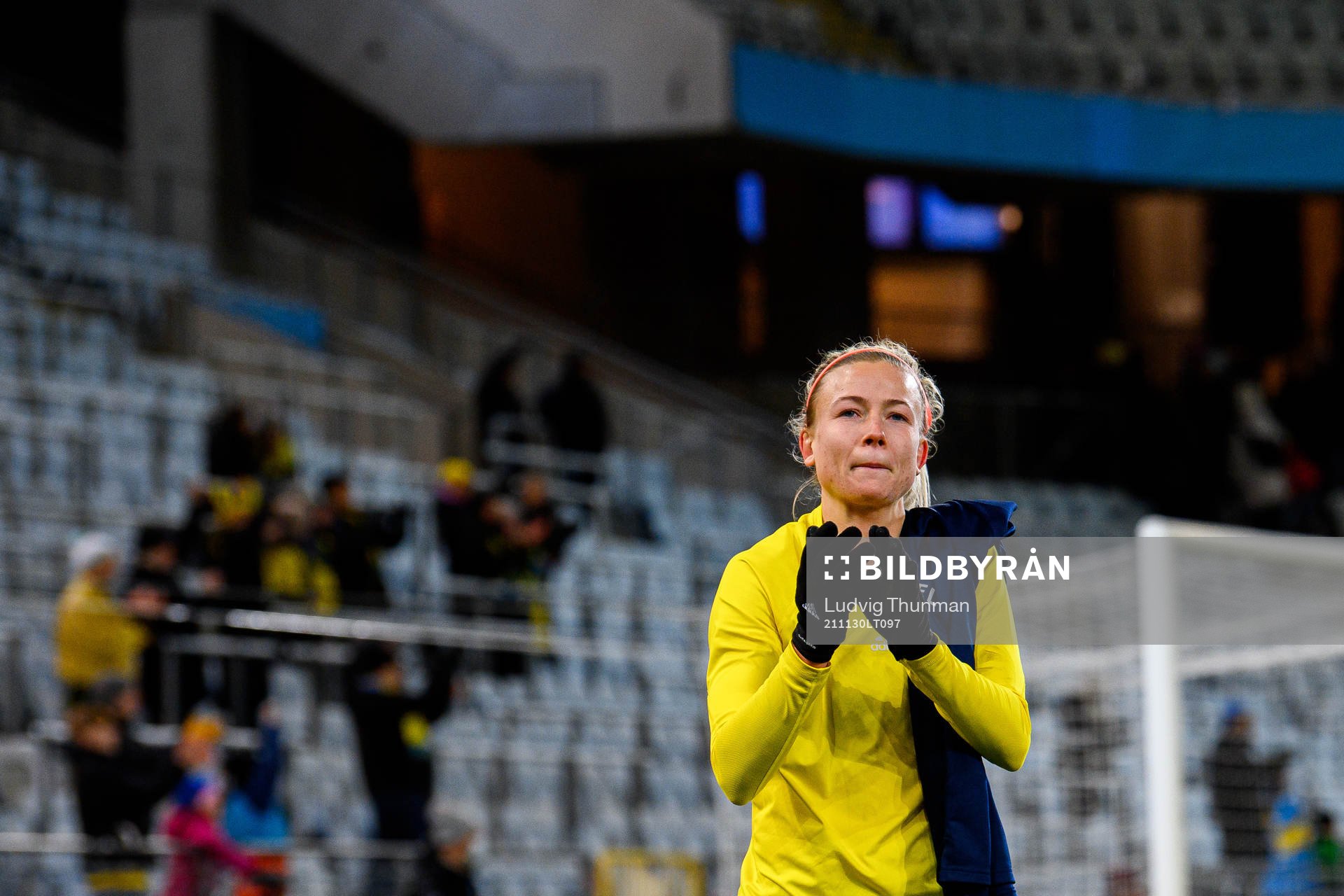 Hanna Glas of Sweden celebrates