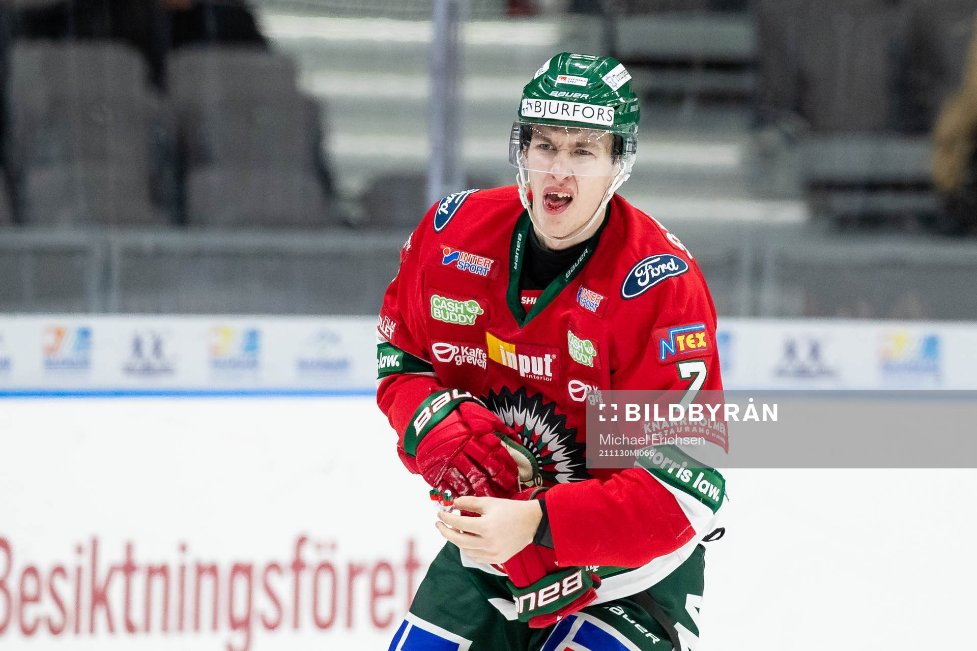 Frölundas Simon Edvinsson grimaserar