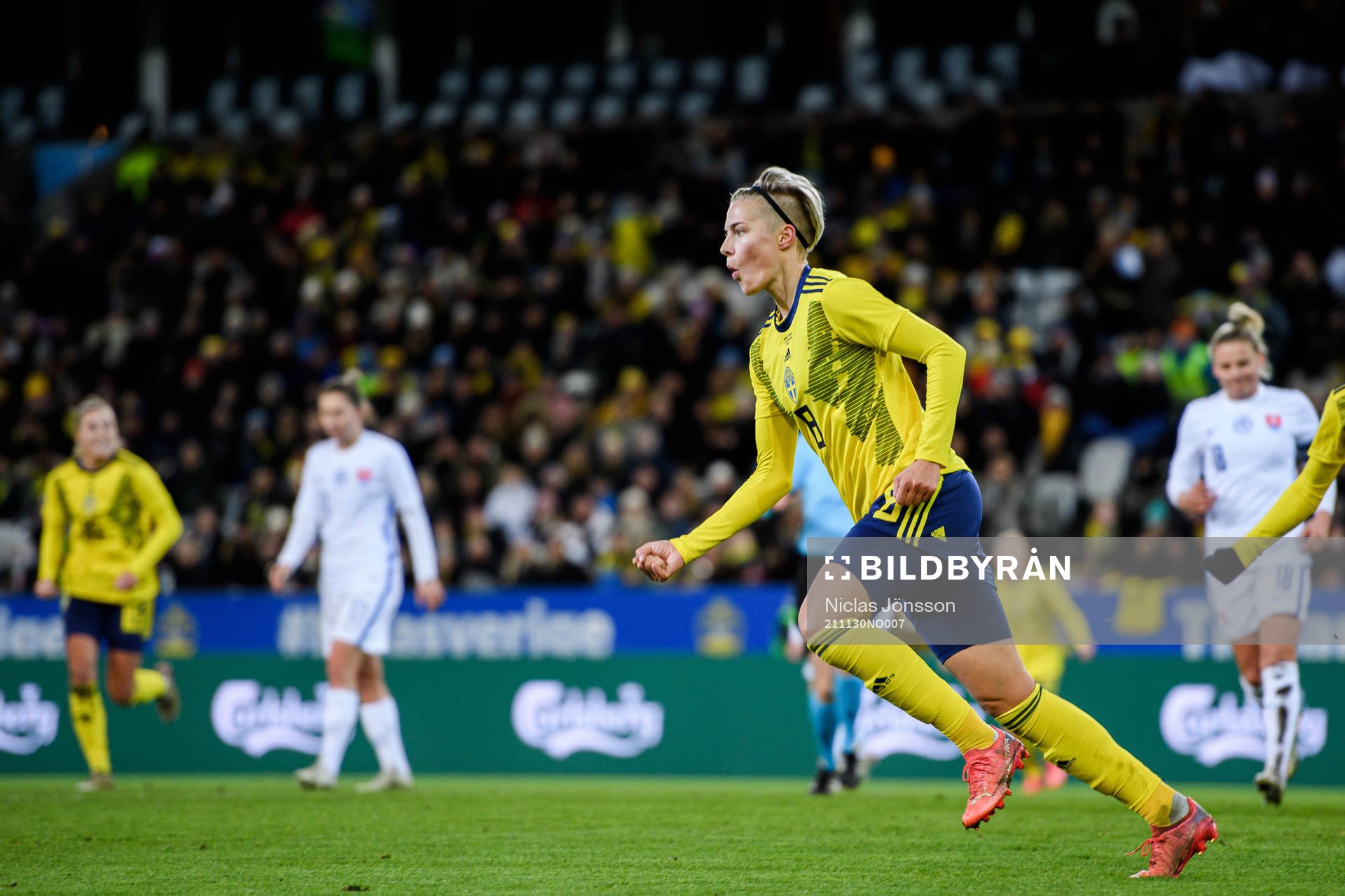 Lina Hurtig of Sweden celebrates the 1-0 goal during the FIFA Women's World Cup qualifying football match between Sweden and Slovakia on November 30, 2021 in Malmö.