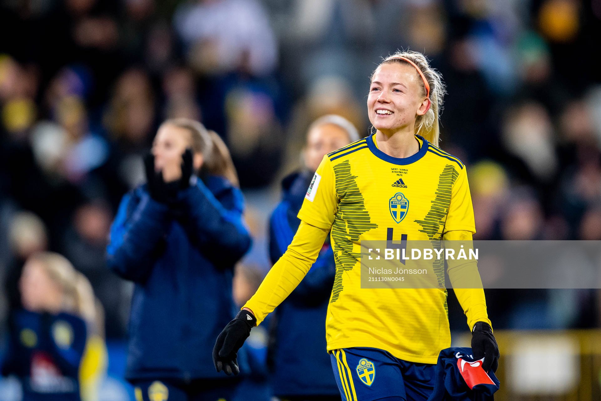 Hanna Glas of Sweden celebrates