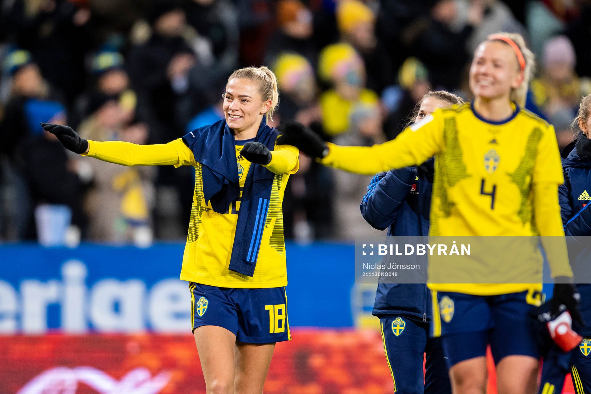 Fridolina Rolfö of Sweden celebrates