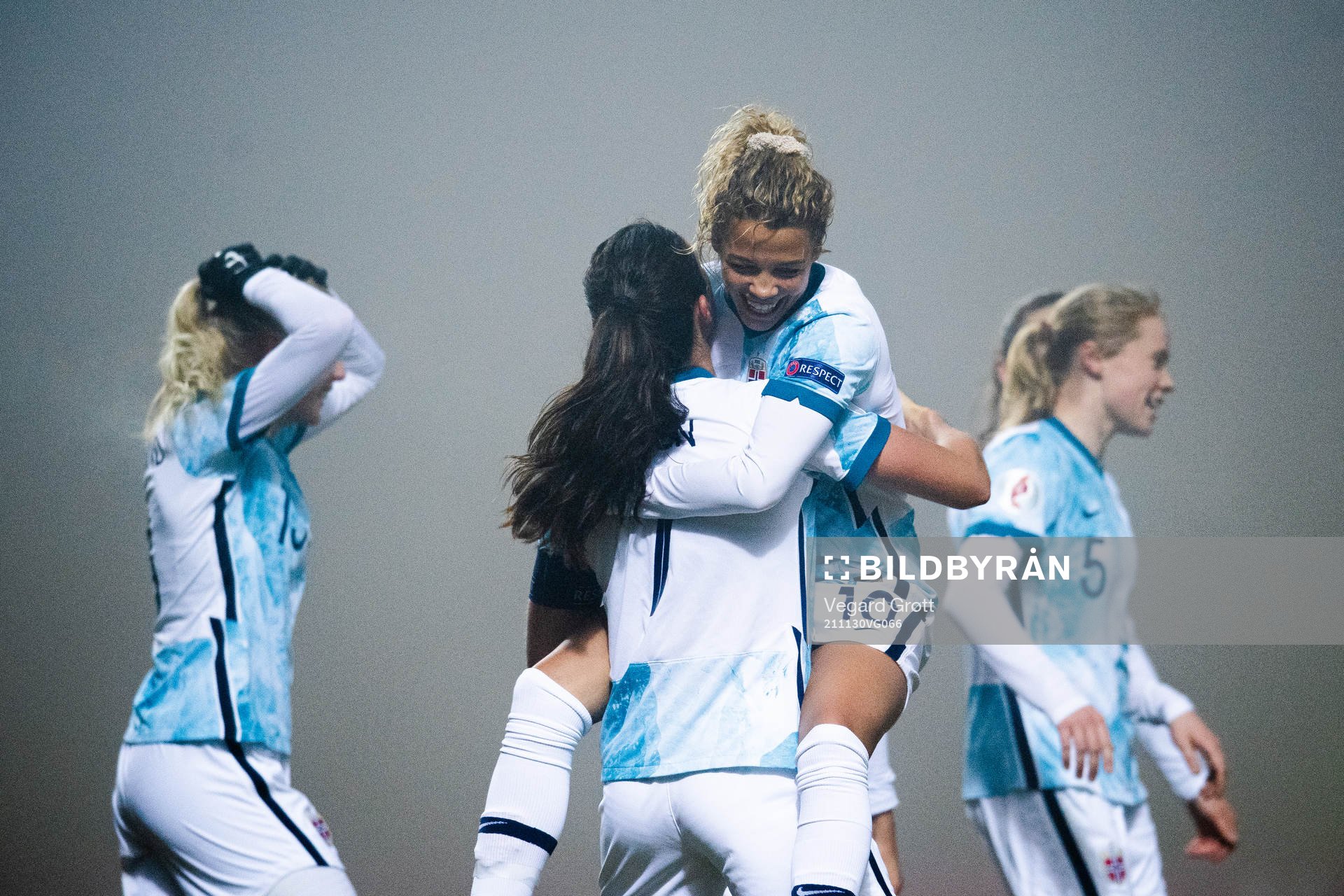Celin Bizet Ildhusøy of Norway celebrates with Ingrid