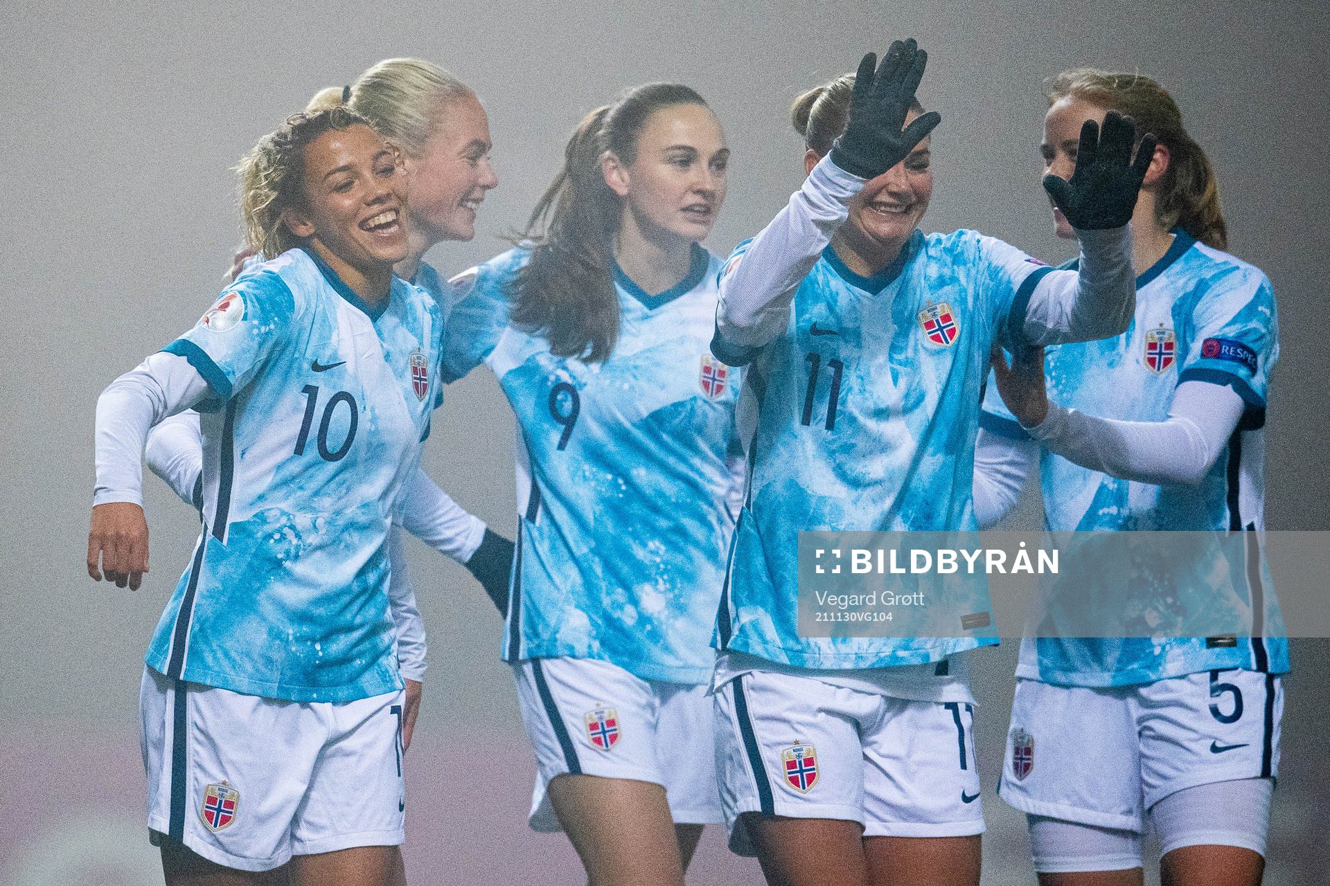 Celin Bizet Ildhusøy of Norway celebrates with teammates