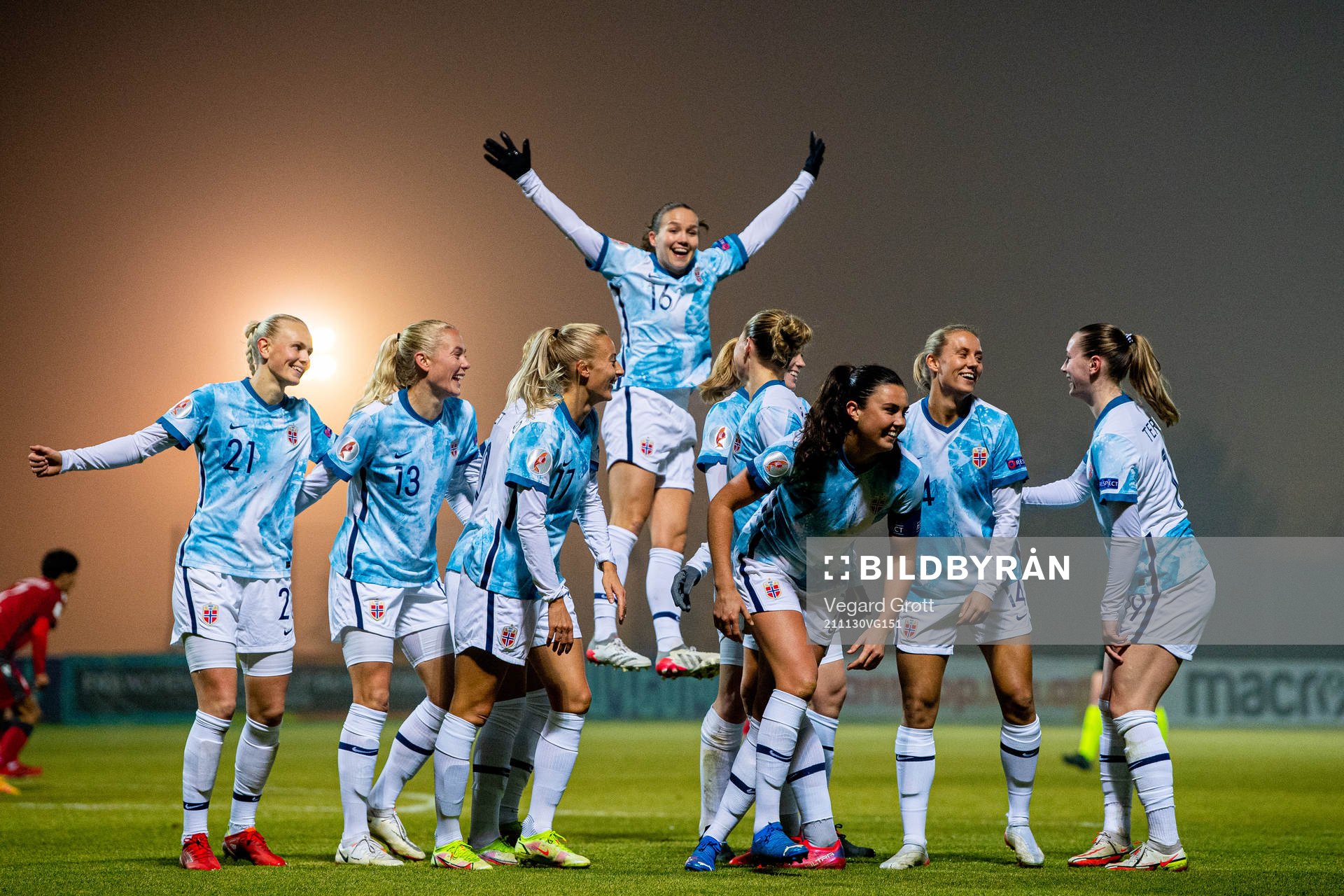 Anja Sønstevold of Norway celebrates with teammates Karina