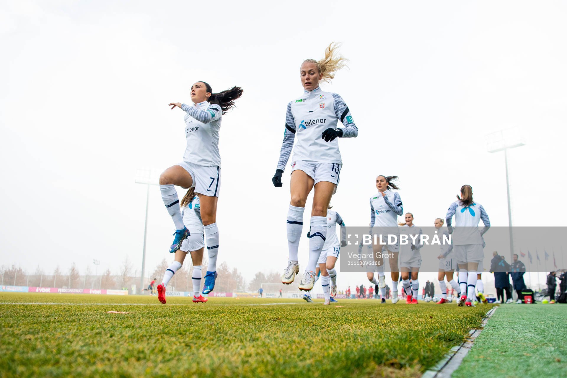 Ingrid Syrstad Engen and Guro Bergsvand of Norway warm up