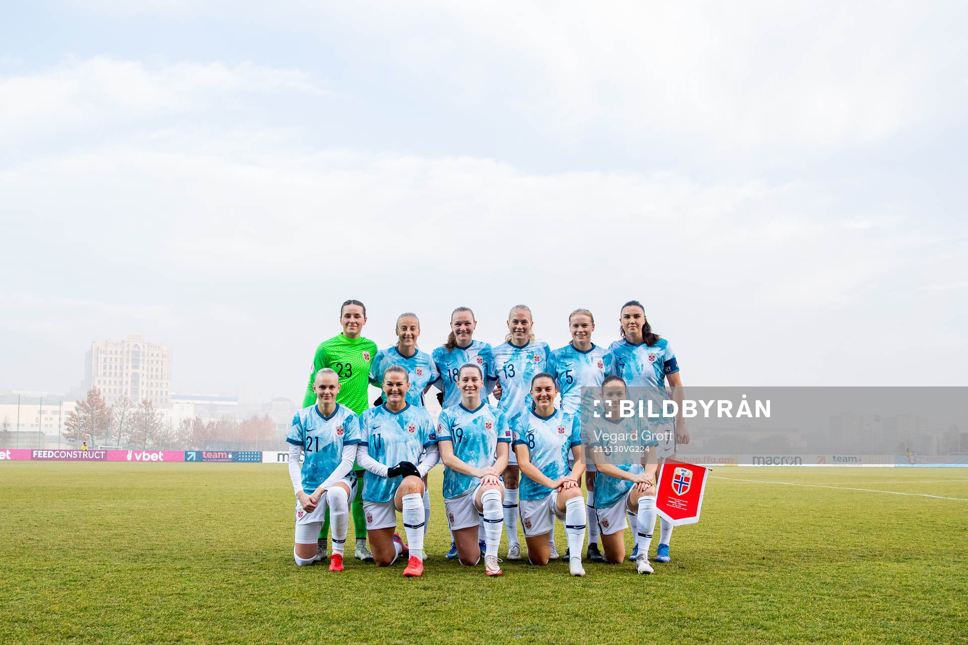 The starting eleven of Norway pose for a team photo