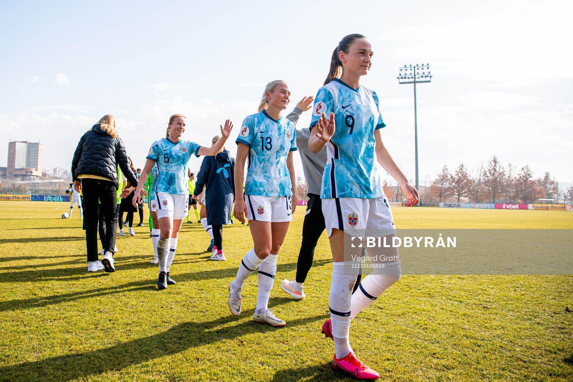 Guro Bergsvand and Vilde Hasund of Norway