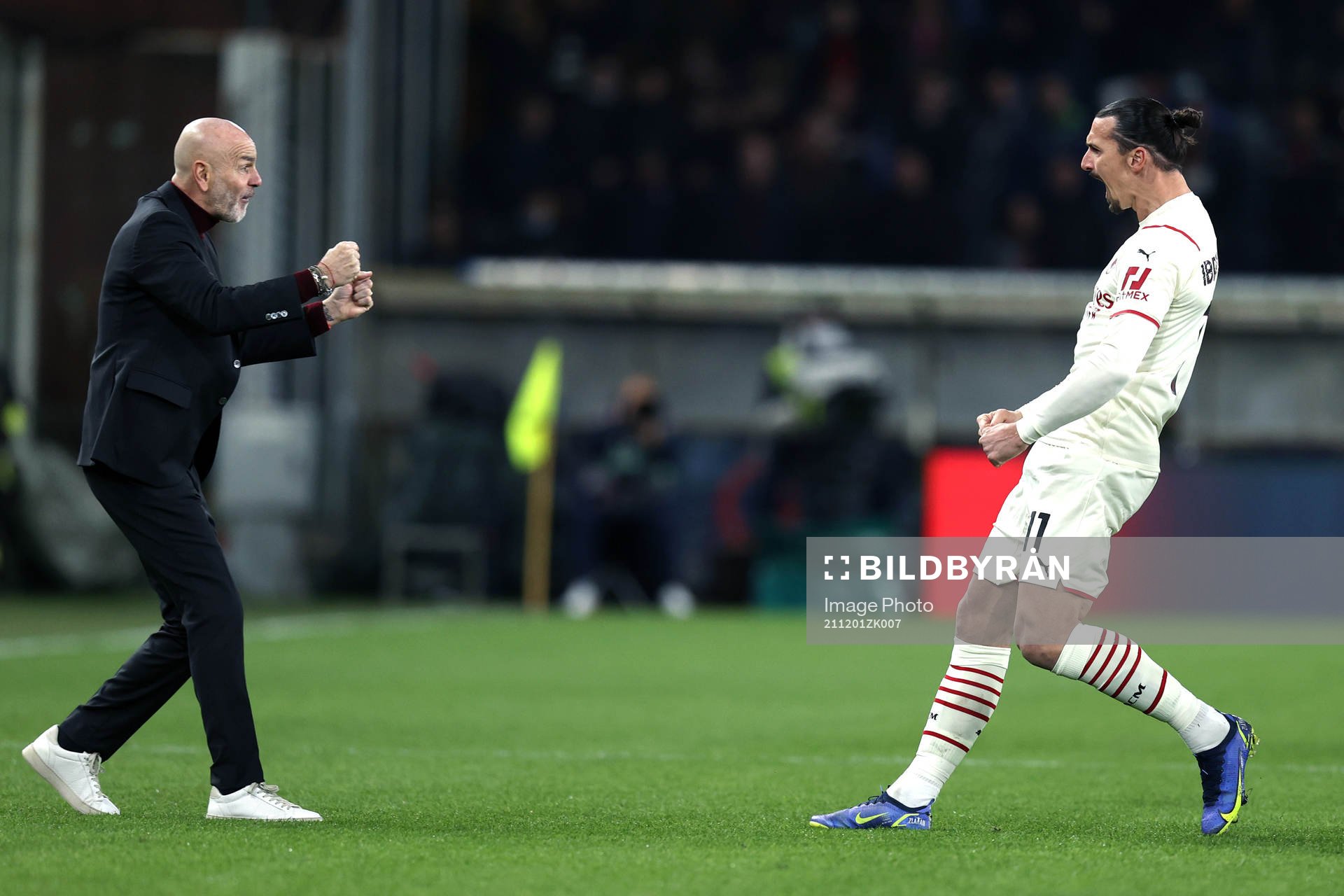 Zlatan Ibrahimovic of Milan celebrates the 1-0 goal
