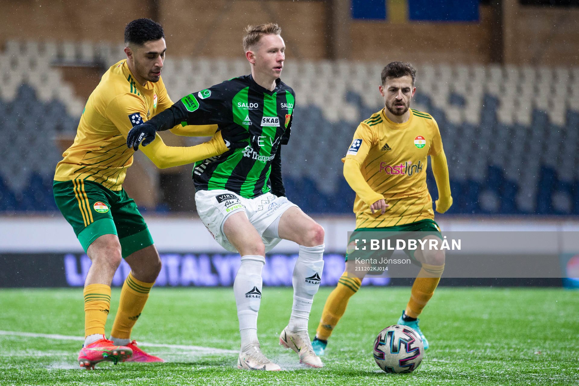 Dalkurds Dillan Ismail och GAIS Julius Lindberg