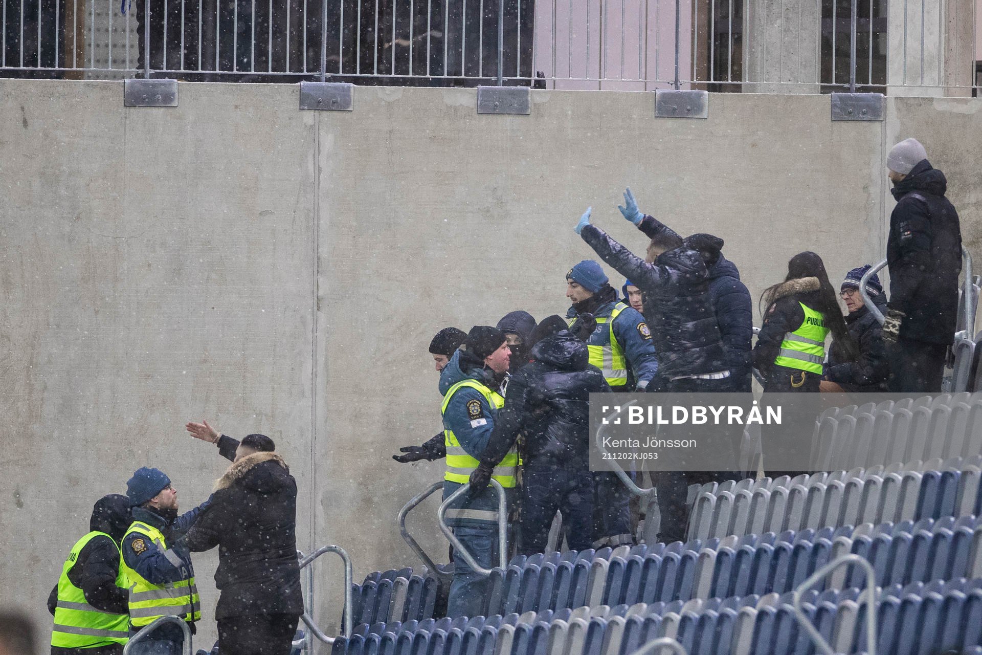 Oroligt bland Dalkurds supportrar