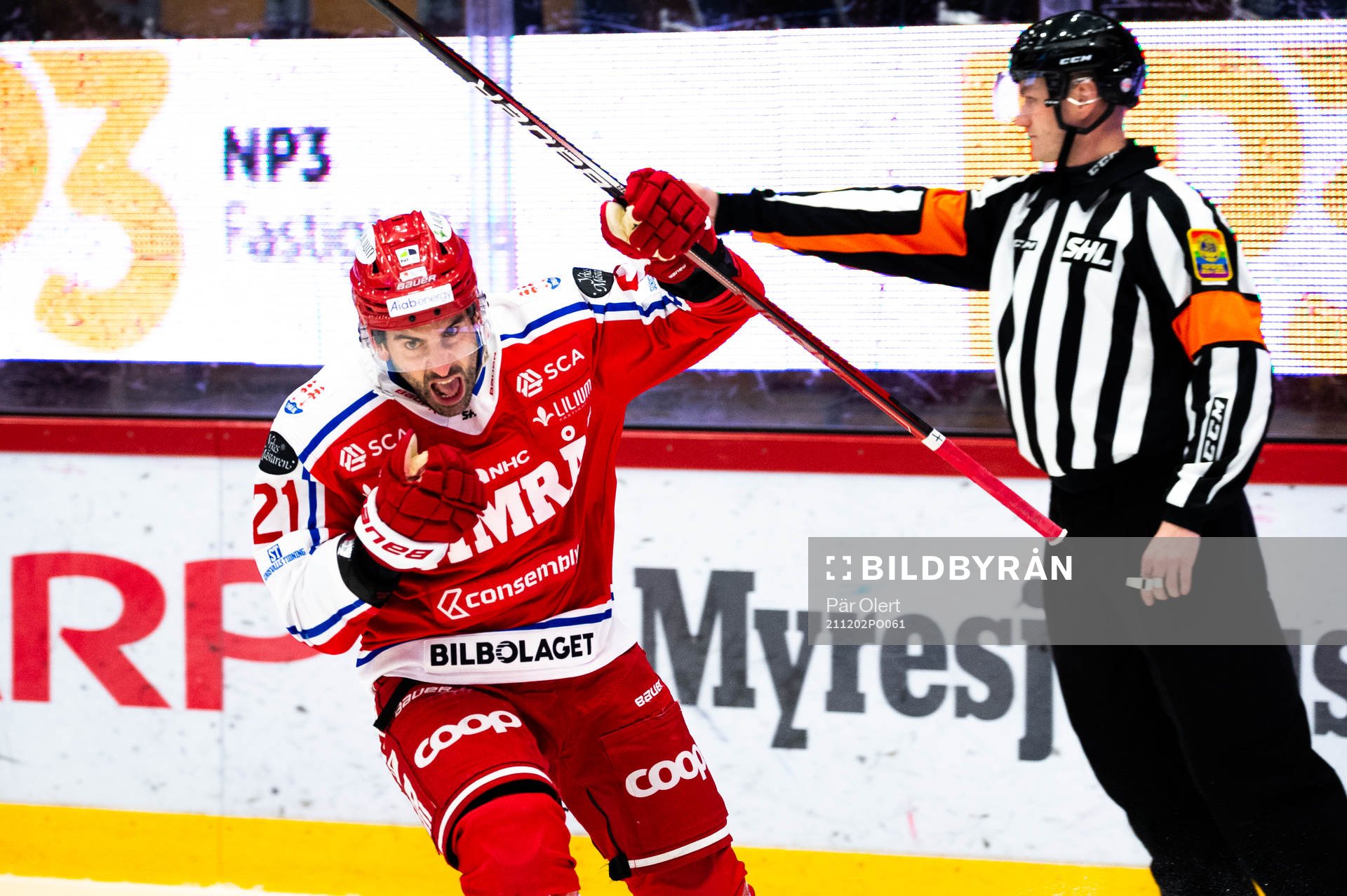 Timrås Joey LaLeggia jublar