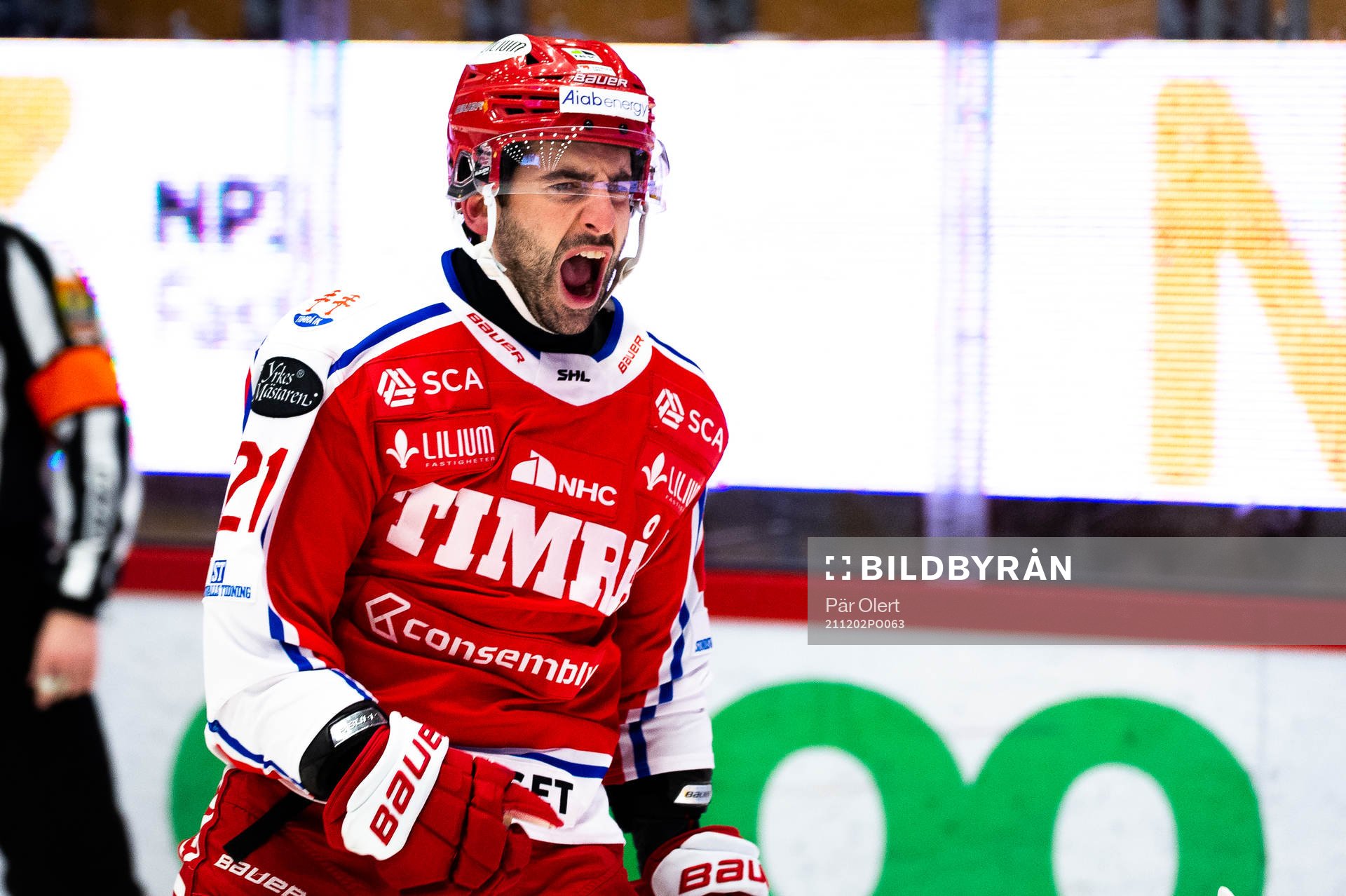 Timrås Joey LaLeggia jublar
