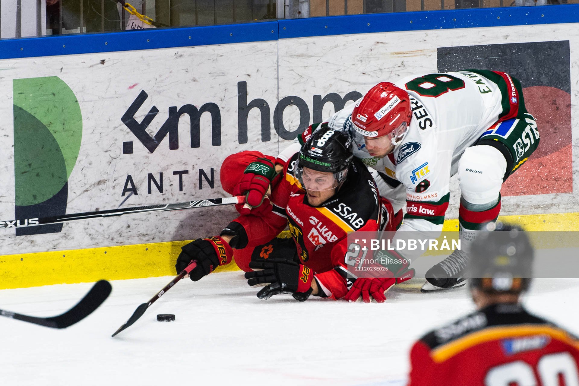 Luleås Juhani Tyrväinen och Frölundas Viktor Ekbom
