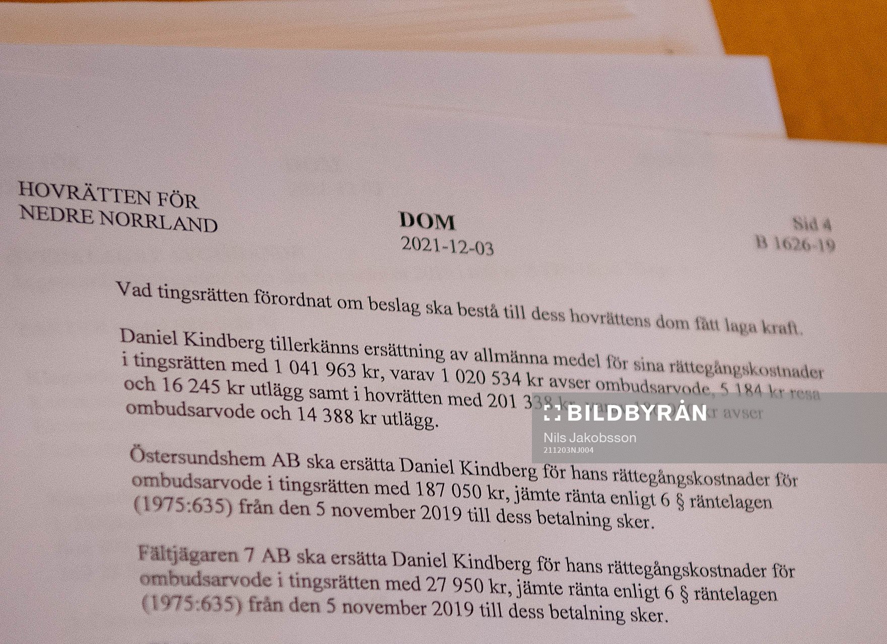 Alla frikänns och tilldelas ersättning när domen mot