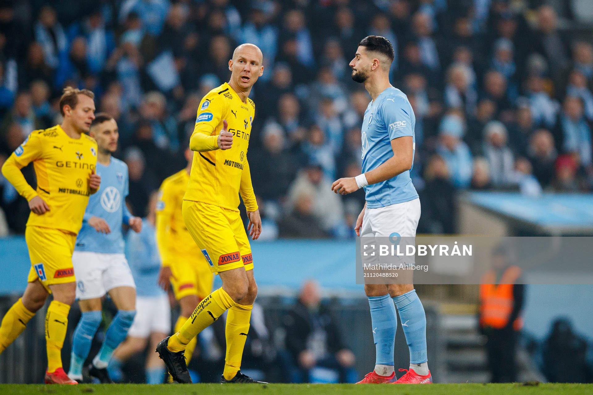 Halmstads Andreas Johansson och Malmö FFs Antonio Colak