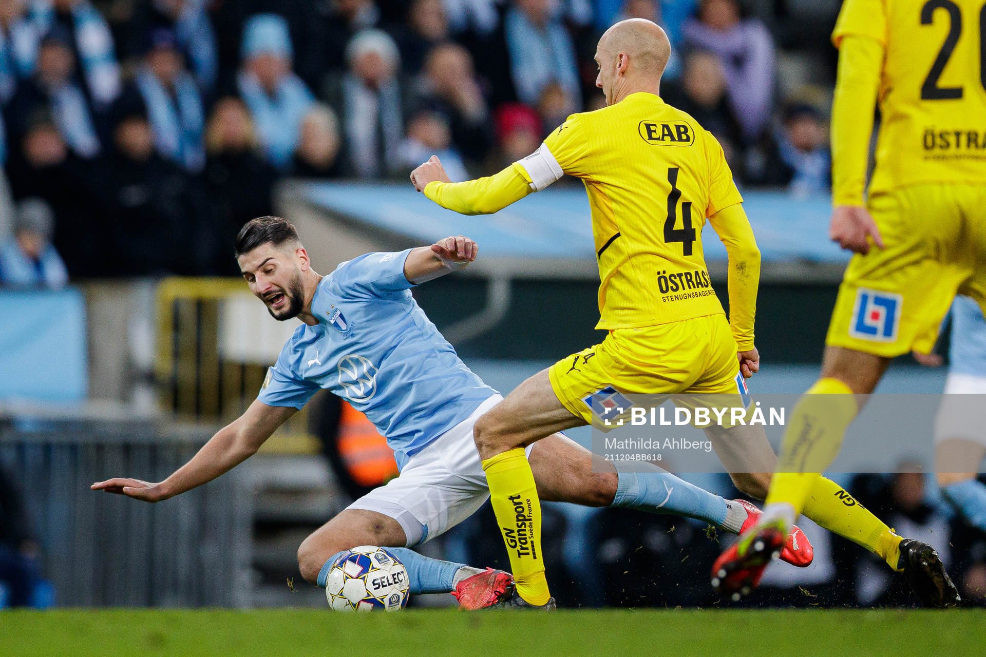 Malmö FFs Antonio Colak och Halmstads Andreas Johansson