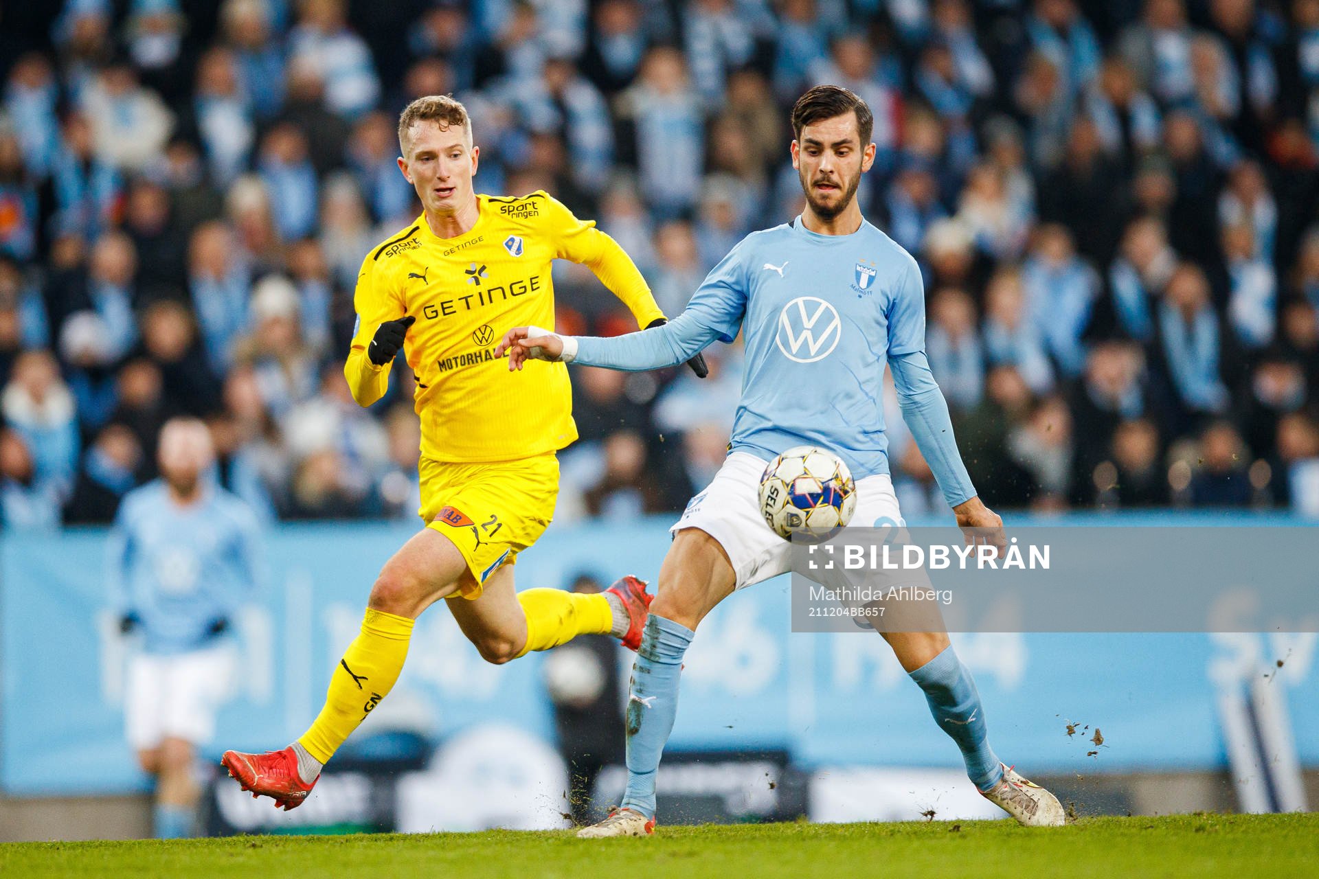 Halmstads Andreas Bengtsson och Malmö FFs Adi Nalic