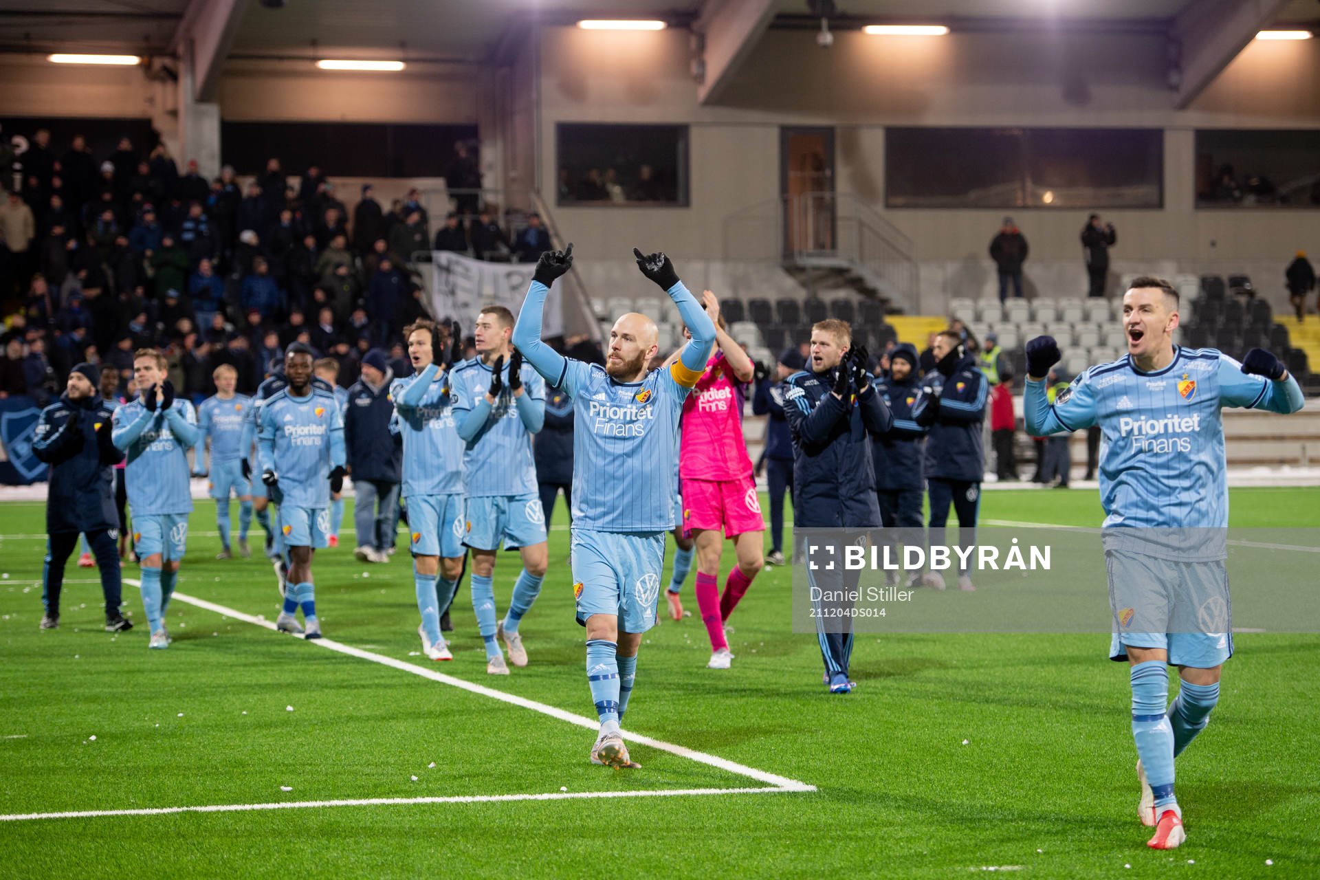 Djurgårdens spelare tackar publiken