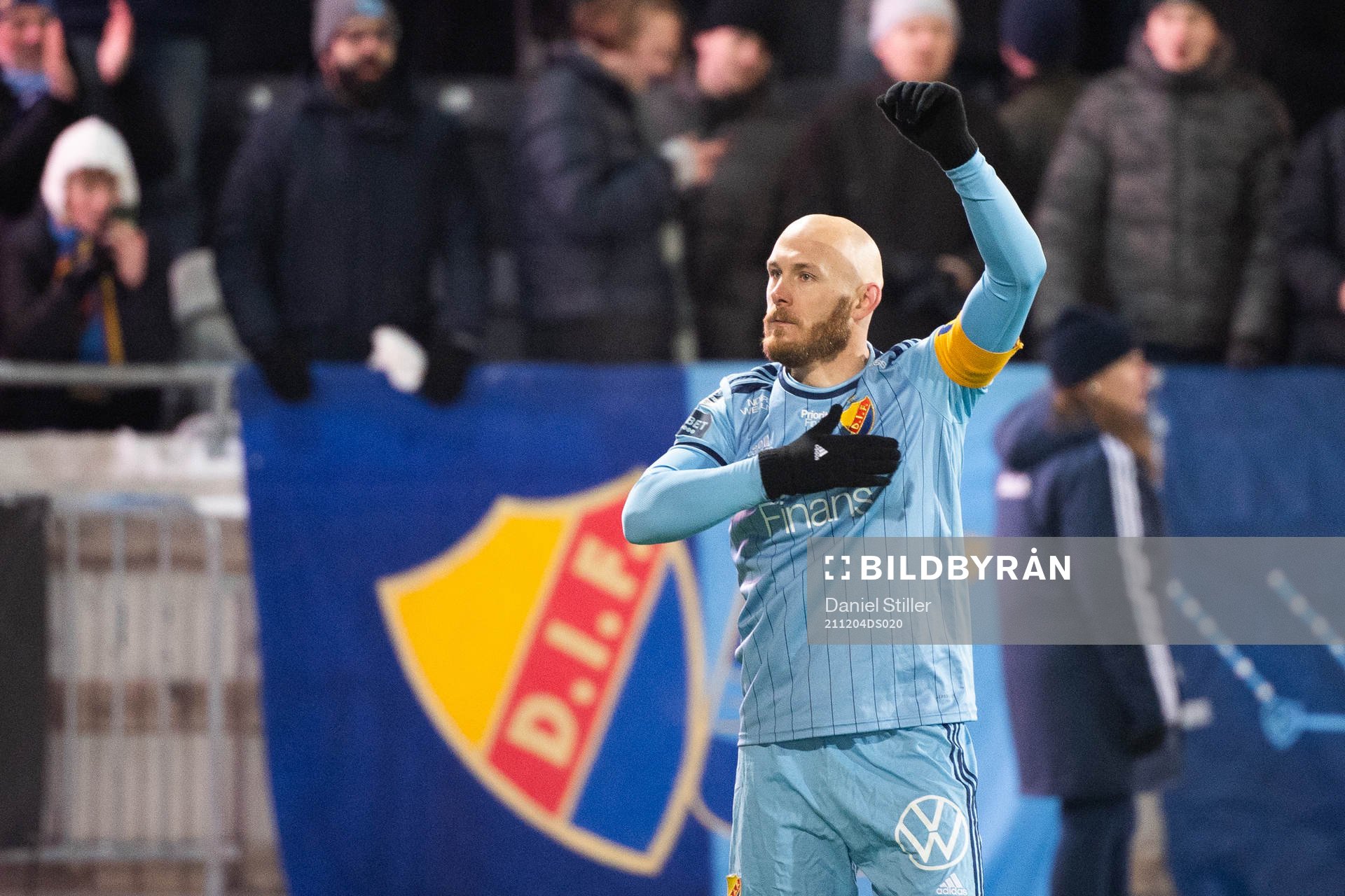Djurgårdens Magnus Eriksson tackar fansen