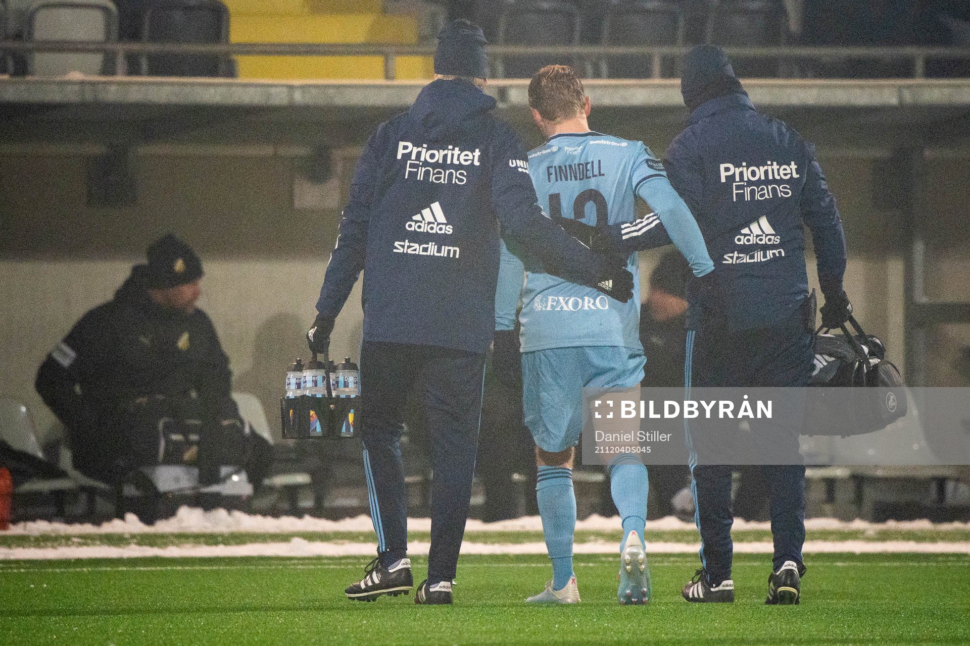Djurgårdens Hampus Finndell utgår skadad