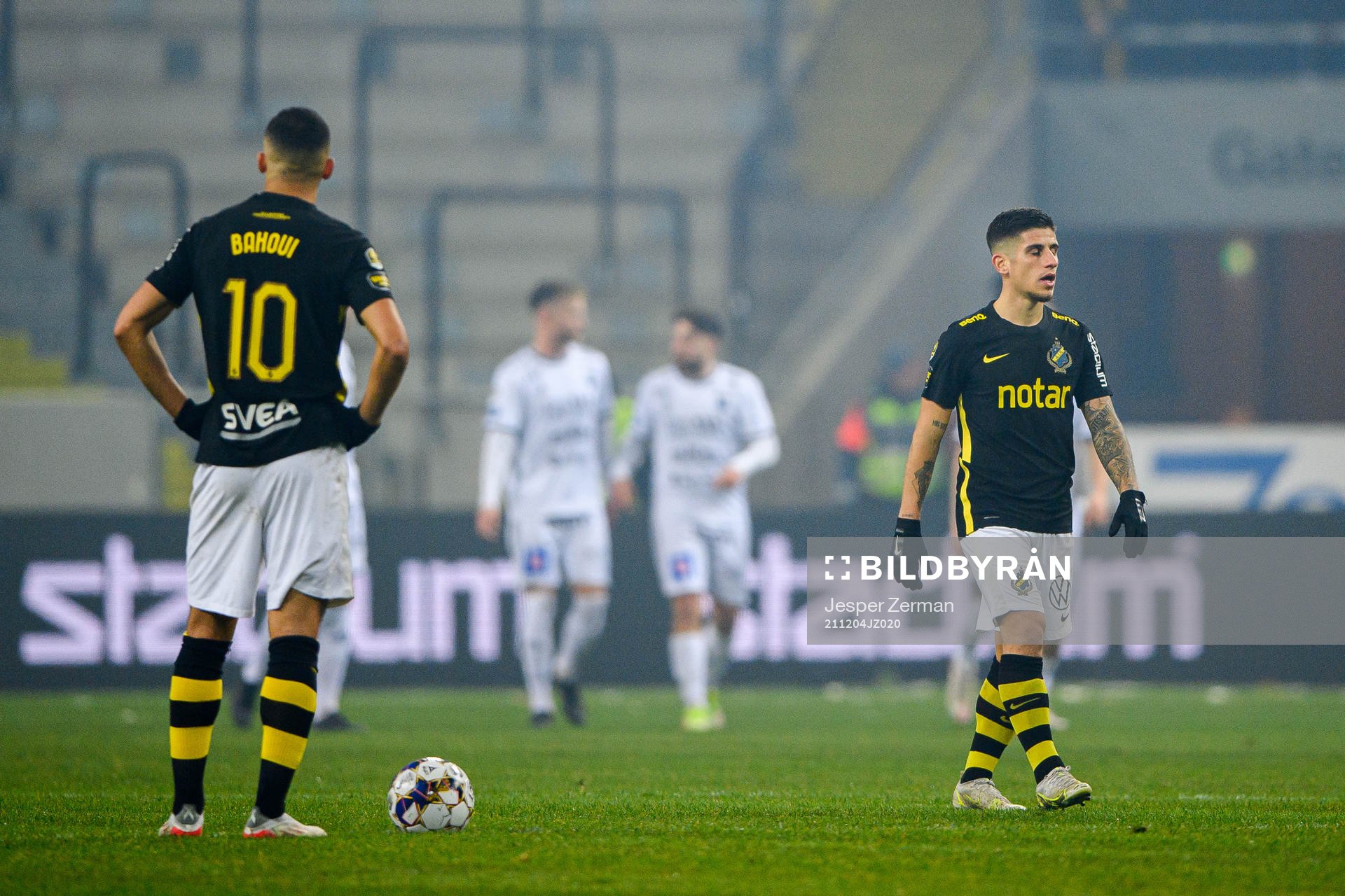 s Nabil Bahoui och Nicolas Stefanelli deppar