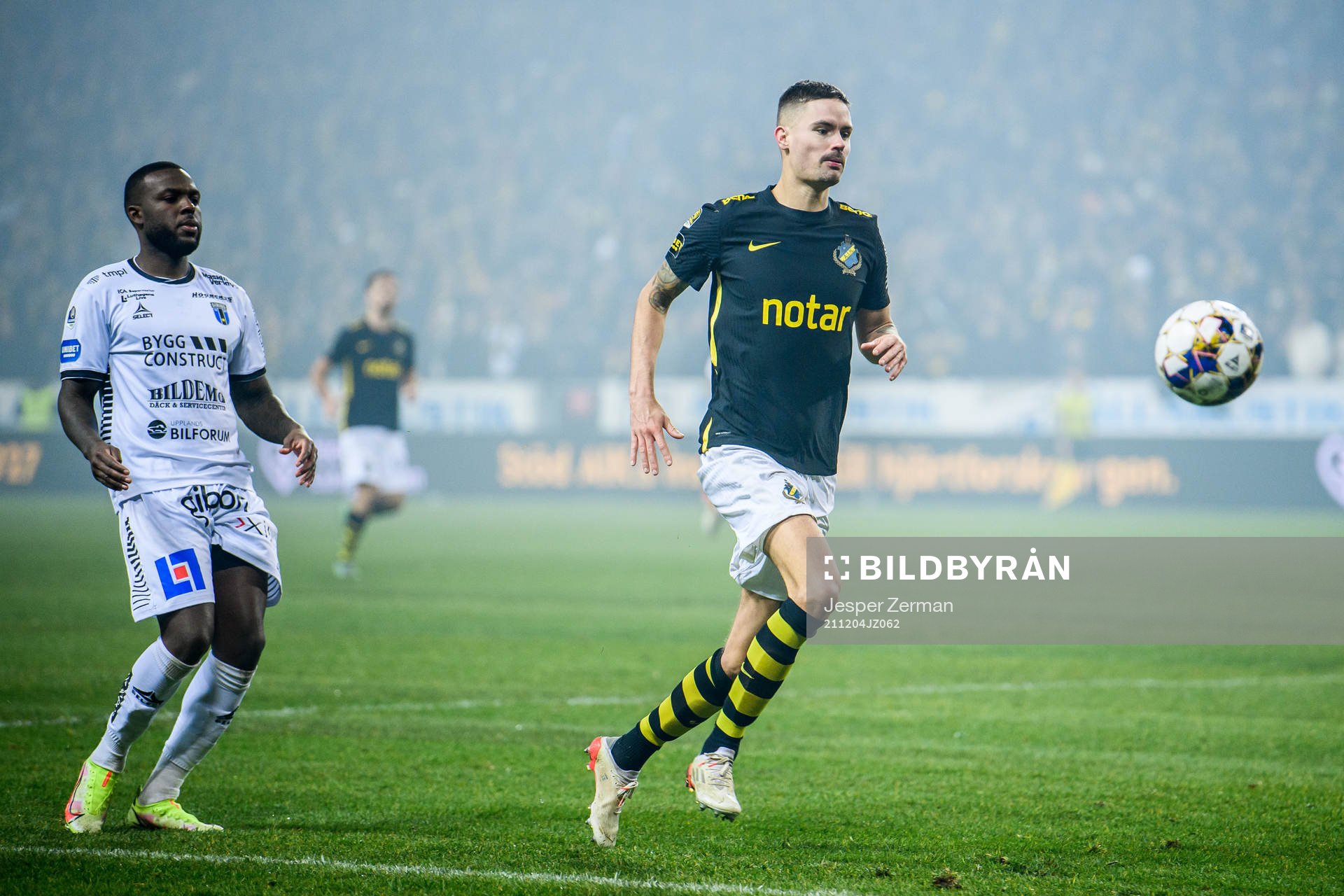 s Mikael Lustig