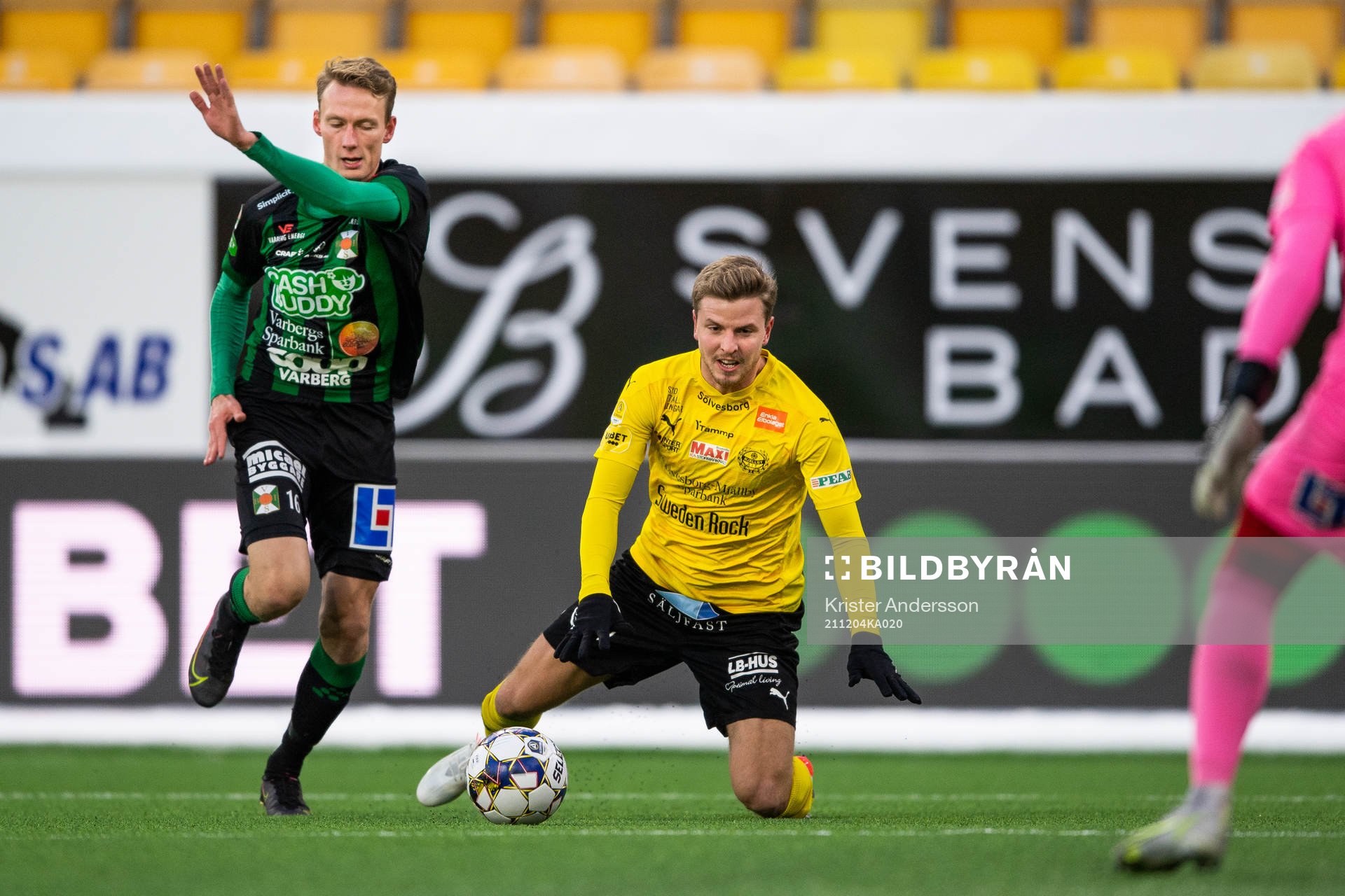 Varbergs Alexander Johansson och Mjällbys Joel Nilsson