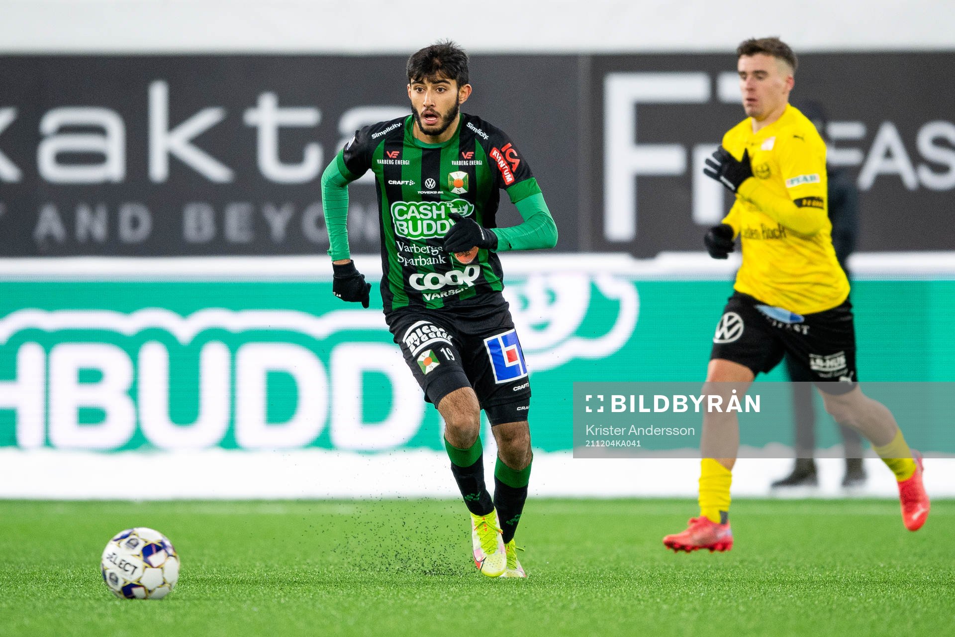 Varbergs Montander Madjed under fotbollsmatchen i Allsvenskan mellan Varberg och Mjällby den 4 december 2021 i Borås. 