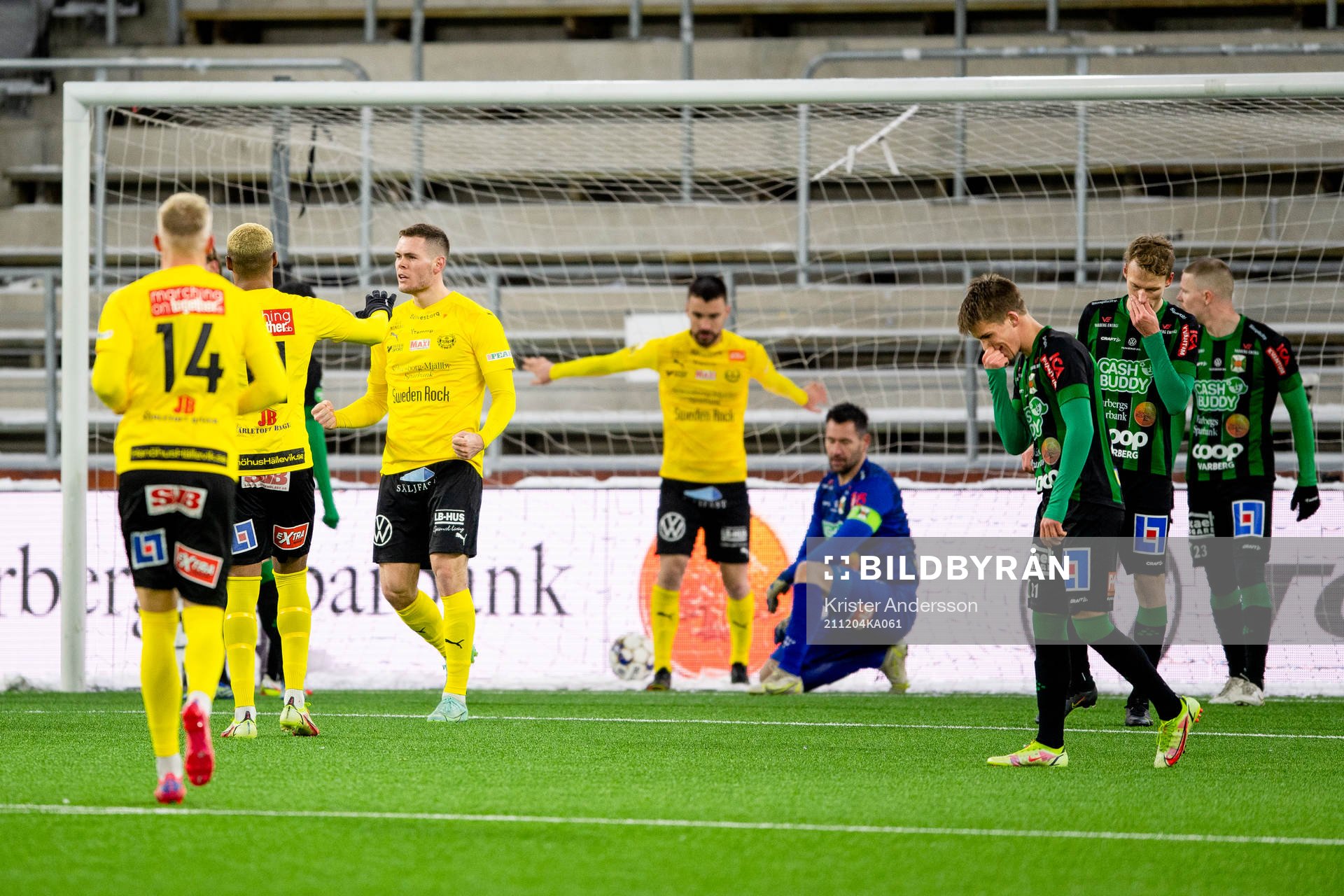 Mjällbys spelare jublar