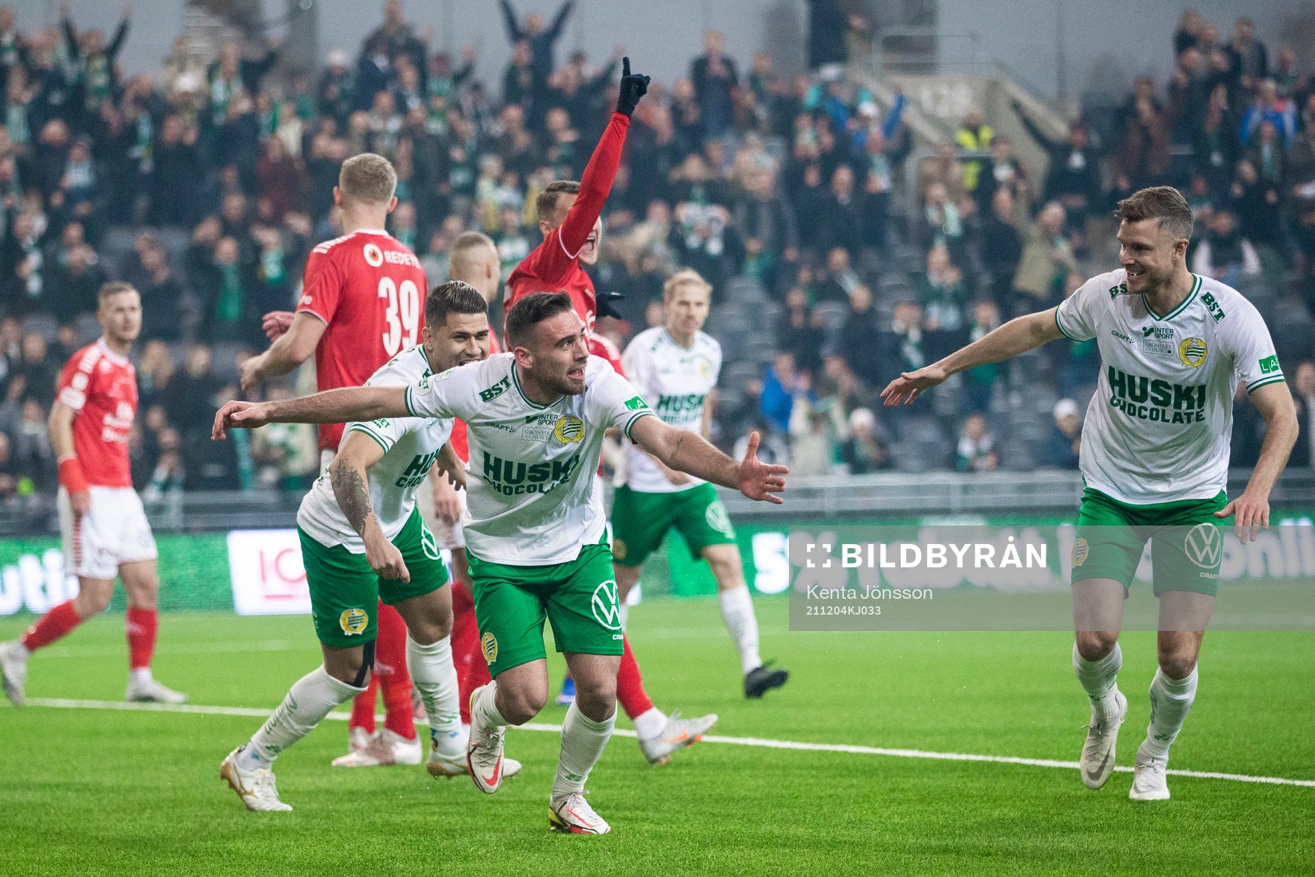 Hammarbys Aljosa Matko jublar