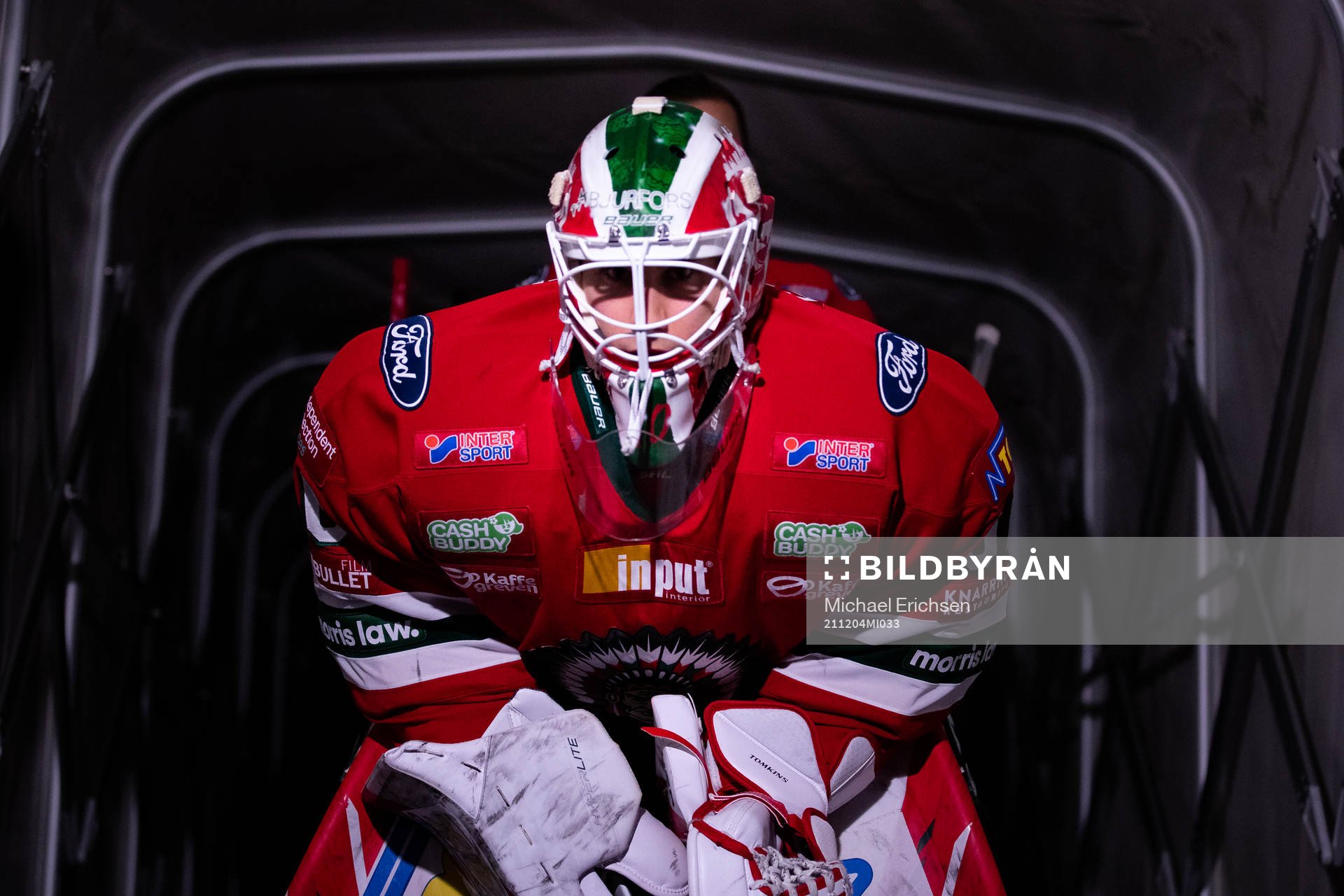 Frölundas målvakt Matthew Tomkins innan ishockeymatchen i