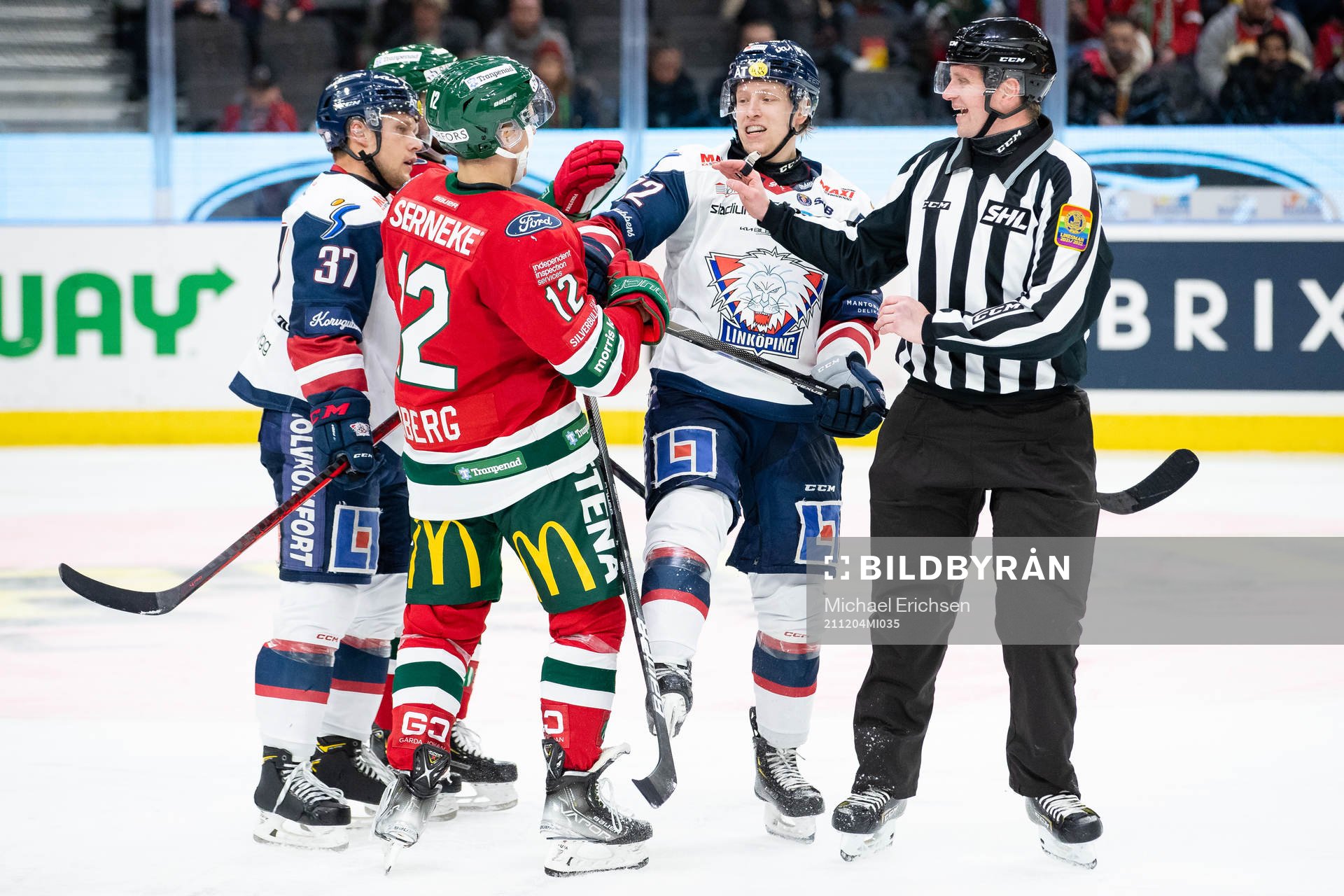 Frölundas Max Friberg och Linköpings Vilmos Gallo