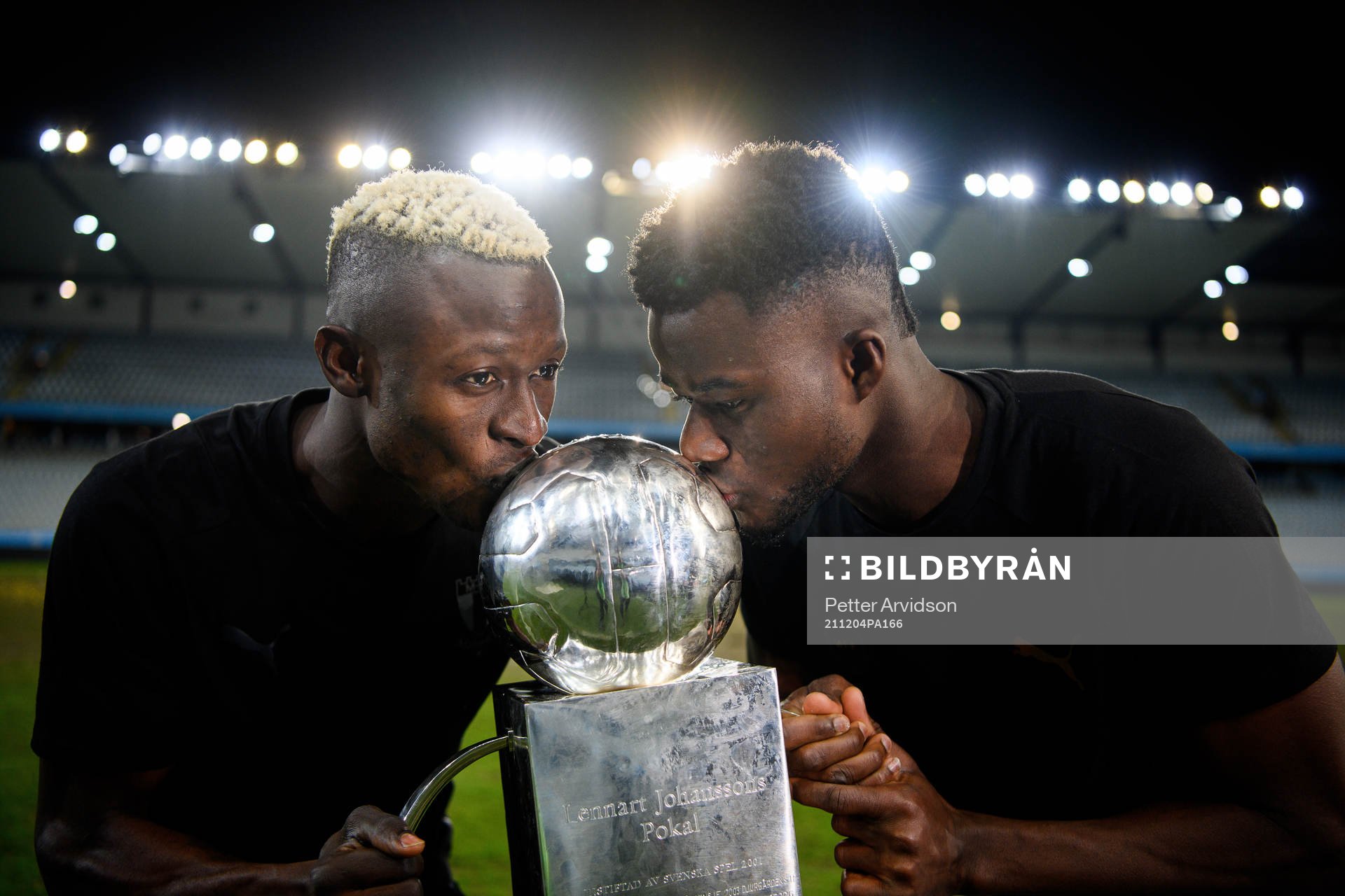 Malmö FFs Bonke Innocent och Malik Abubakari