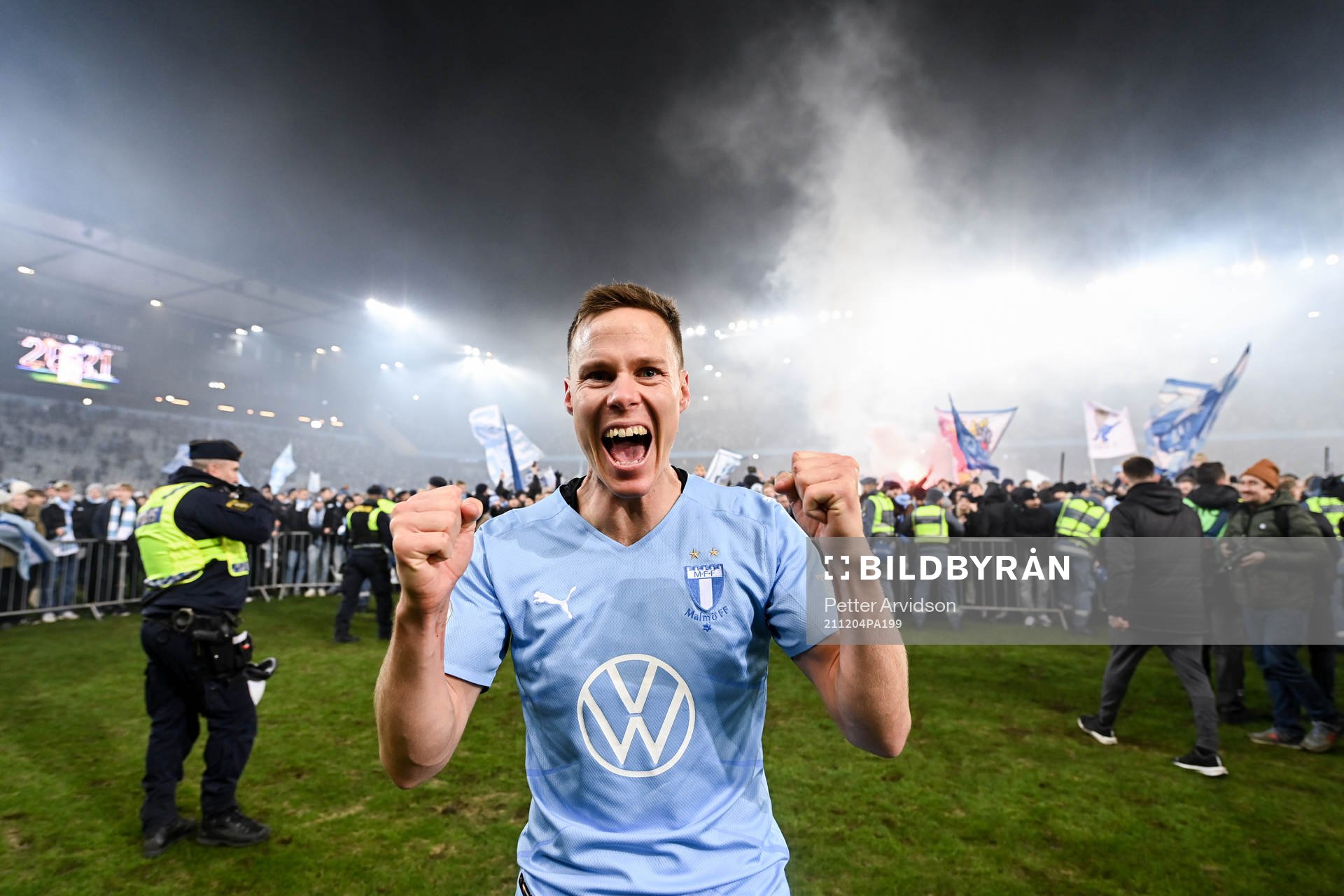 Malmö FFs Niklas Moisander jublar