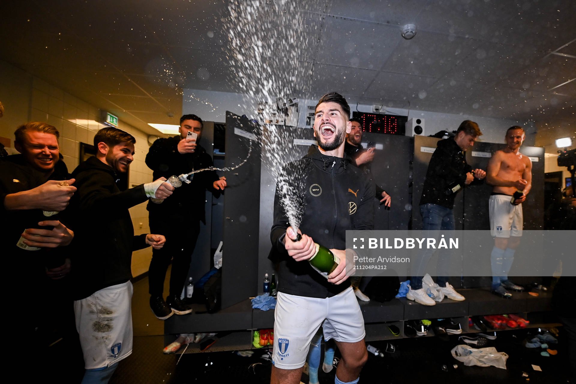 Malmö FFs Antonio Colak jublar i omklädningsrummet