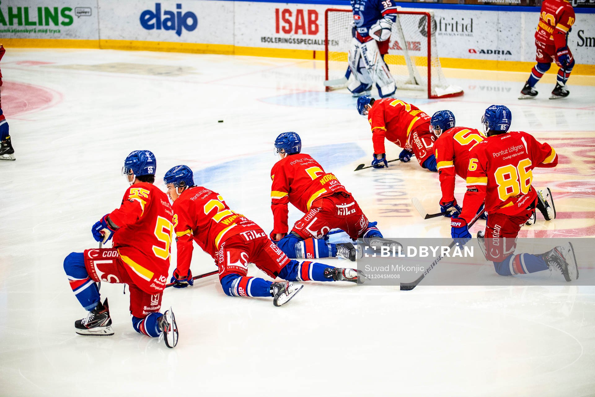Oskarshamns spelare iförda Kalmar HC tröjor