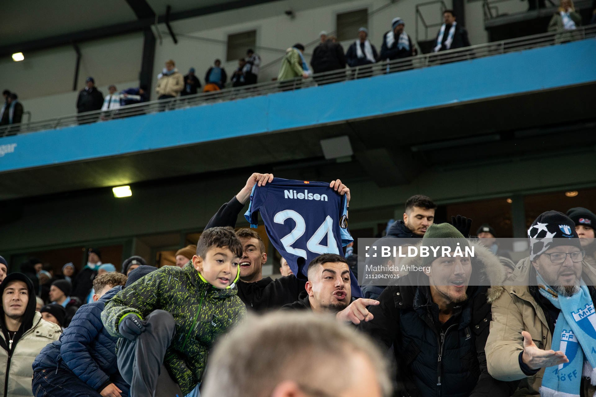 Malmö FFs suportrar jublar