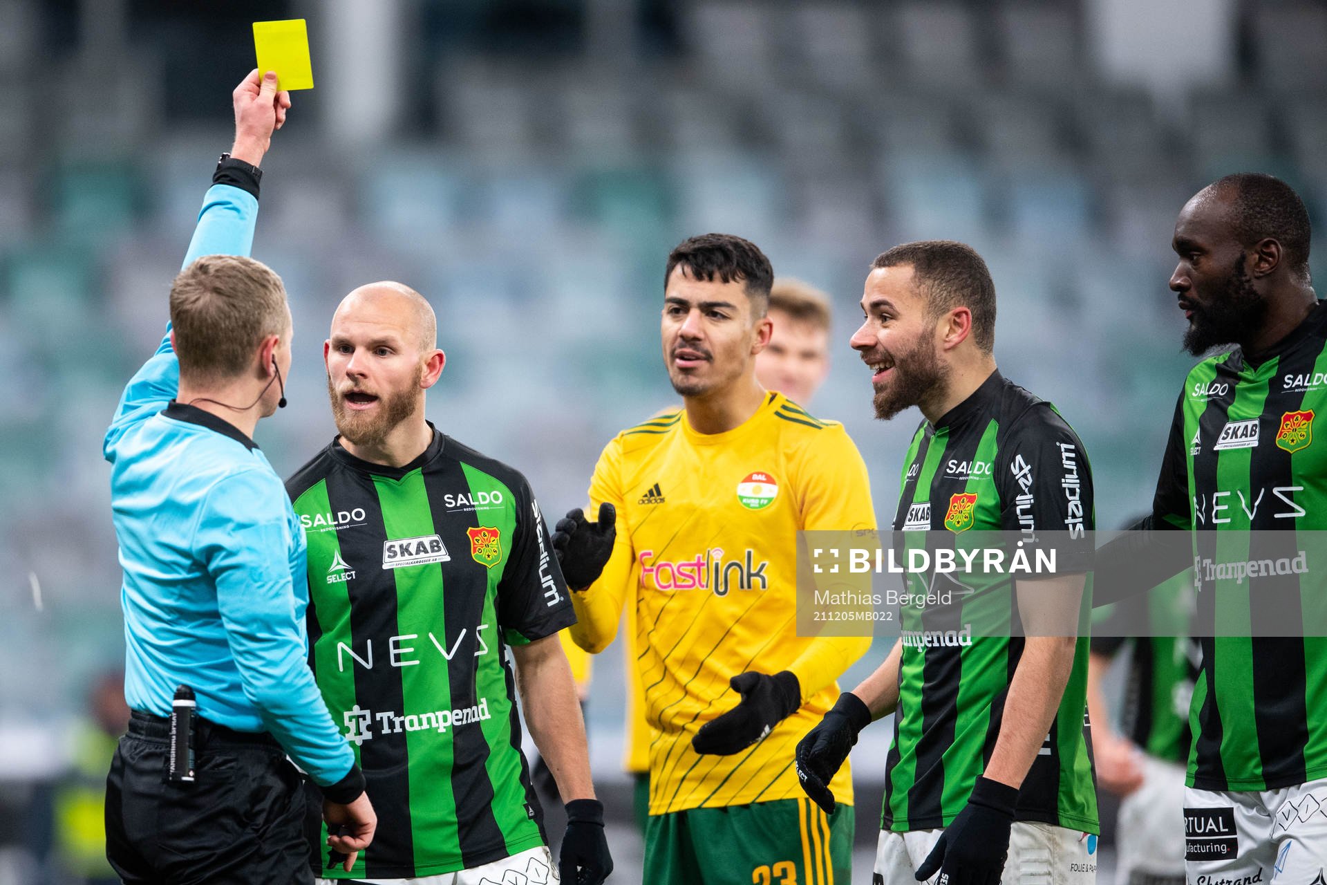 GAIS Niklas Andersen reagerar mot domare Fredrik Klitte