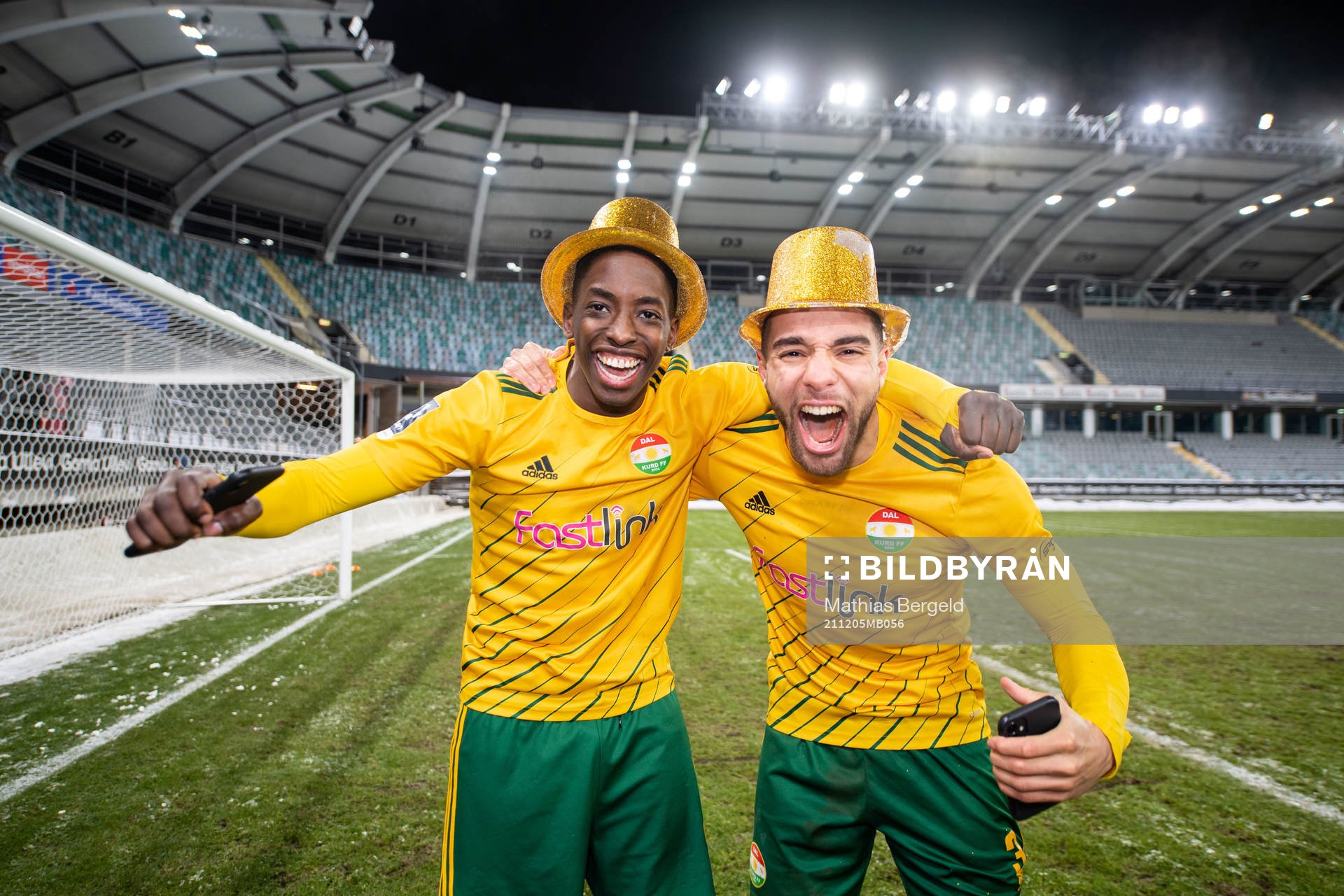 Dalkurds Samouil Izountouemoi och Alex Simovski  jublar