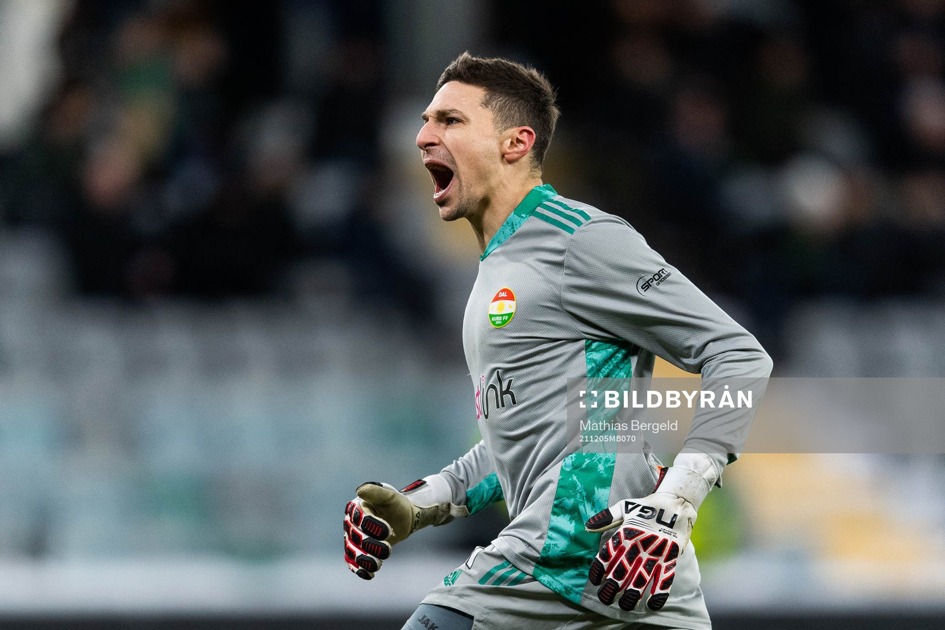 Dalkurds målvakt Jonathan Viscosi jublar