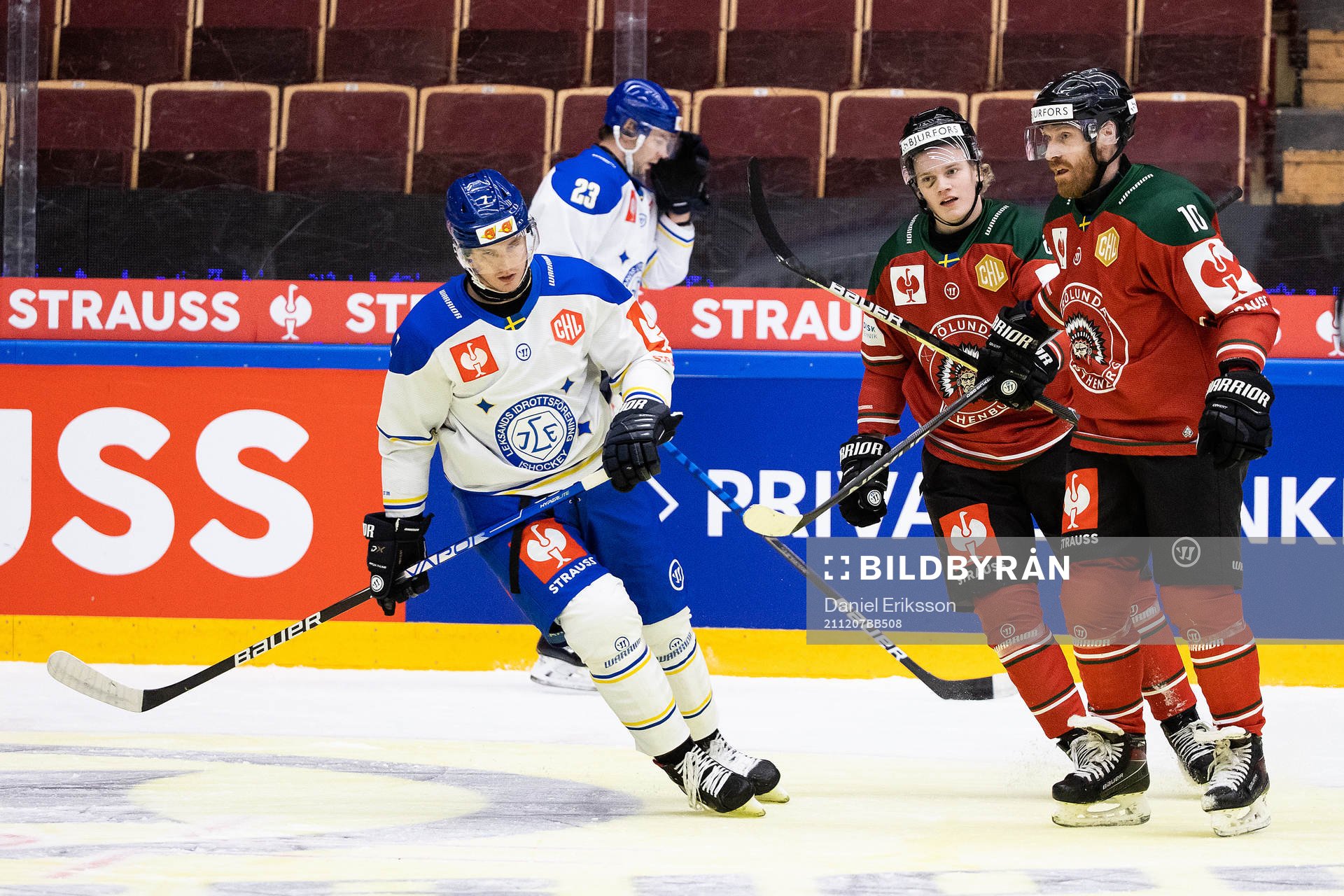 Karl Henriksson and Jens Olsson of Frölunda celebrate